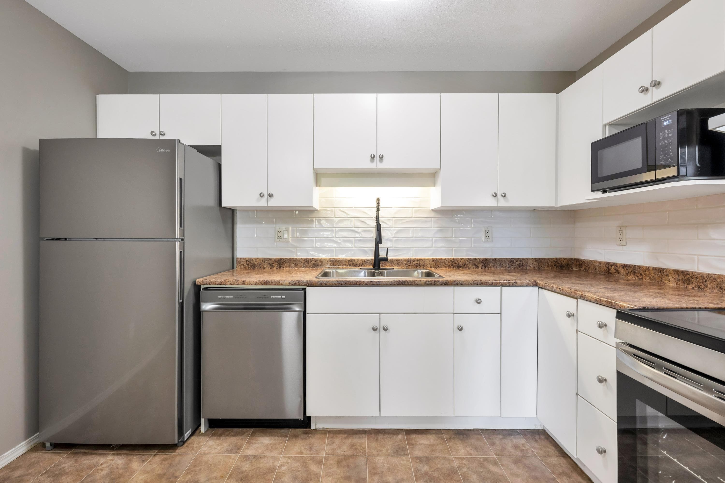 102 - 2750 Fuller Street, Abbotsford, V2S 3K1 — photo 5