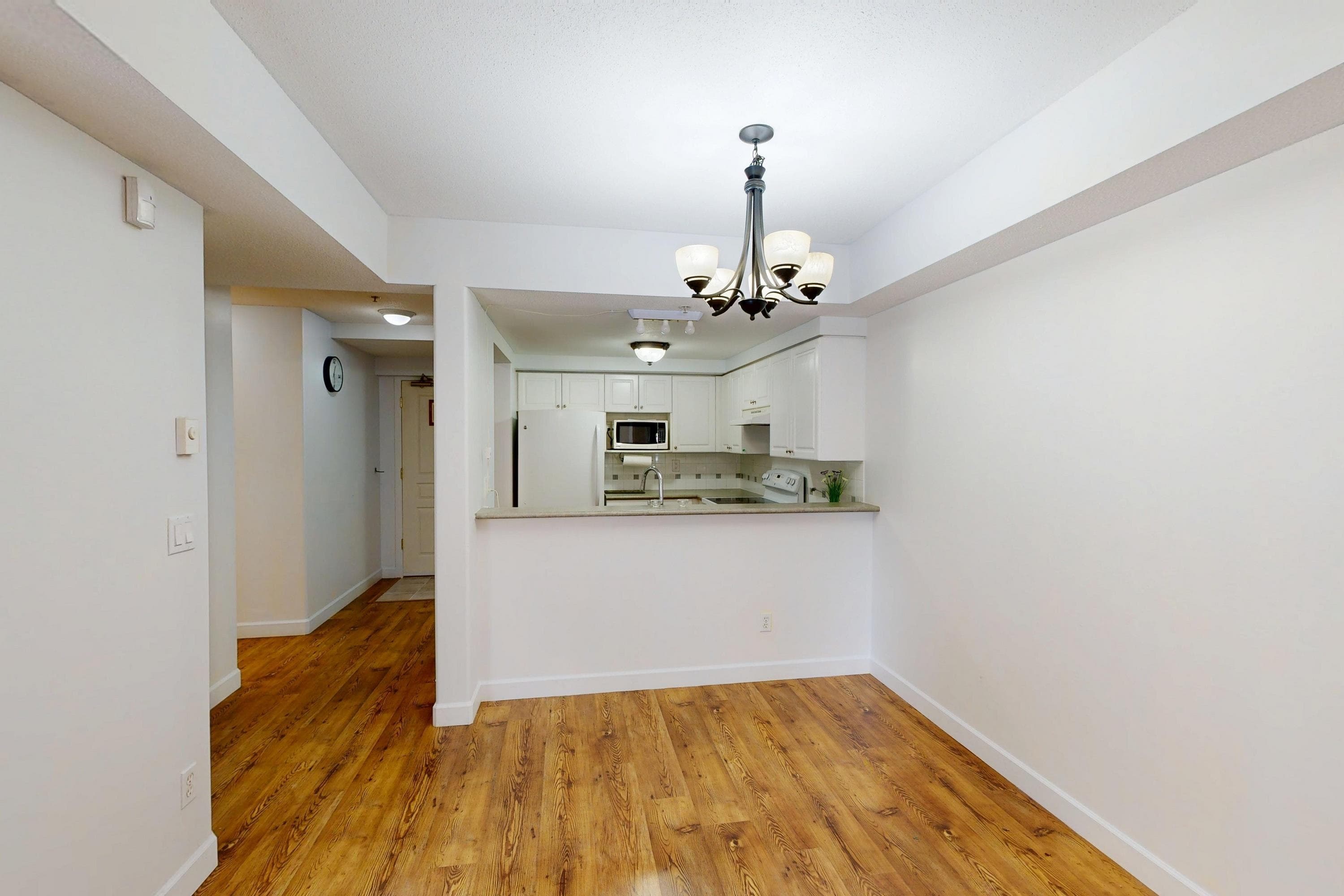 104 - 211 Twelfth Street, New Westminster, V3M 4H4 — photo 2