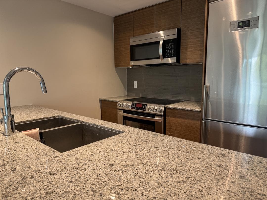 321 - 135 E 17th Street, North Vancouver, V7L 0C4 — photo 5