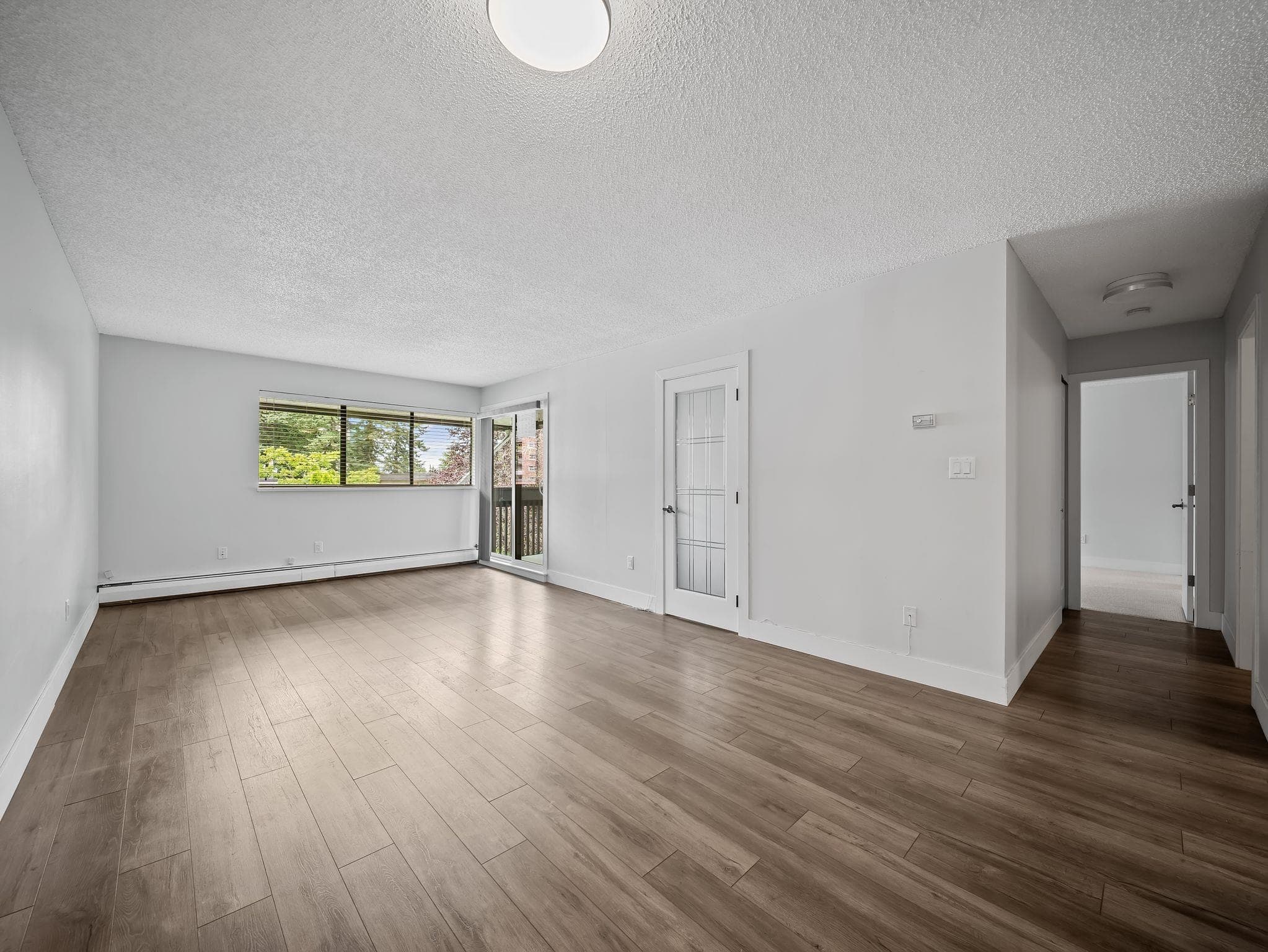 318 - 1561 Vidal Street, White Rock, V4B 5A7 — photo 4
