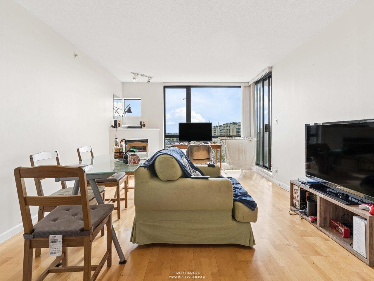 1703 - 7831 Westminster Highway, Richmond, V6X 1A4 — photo 4
