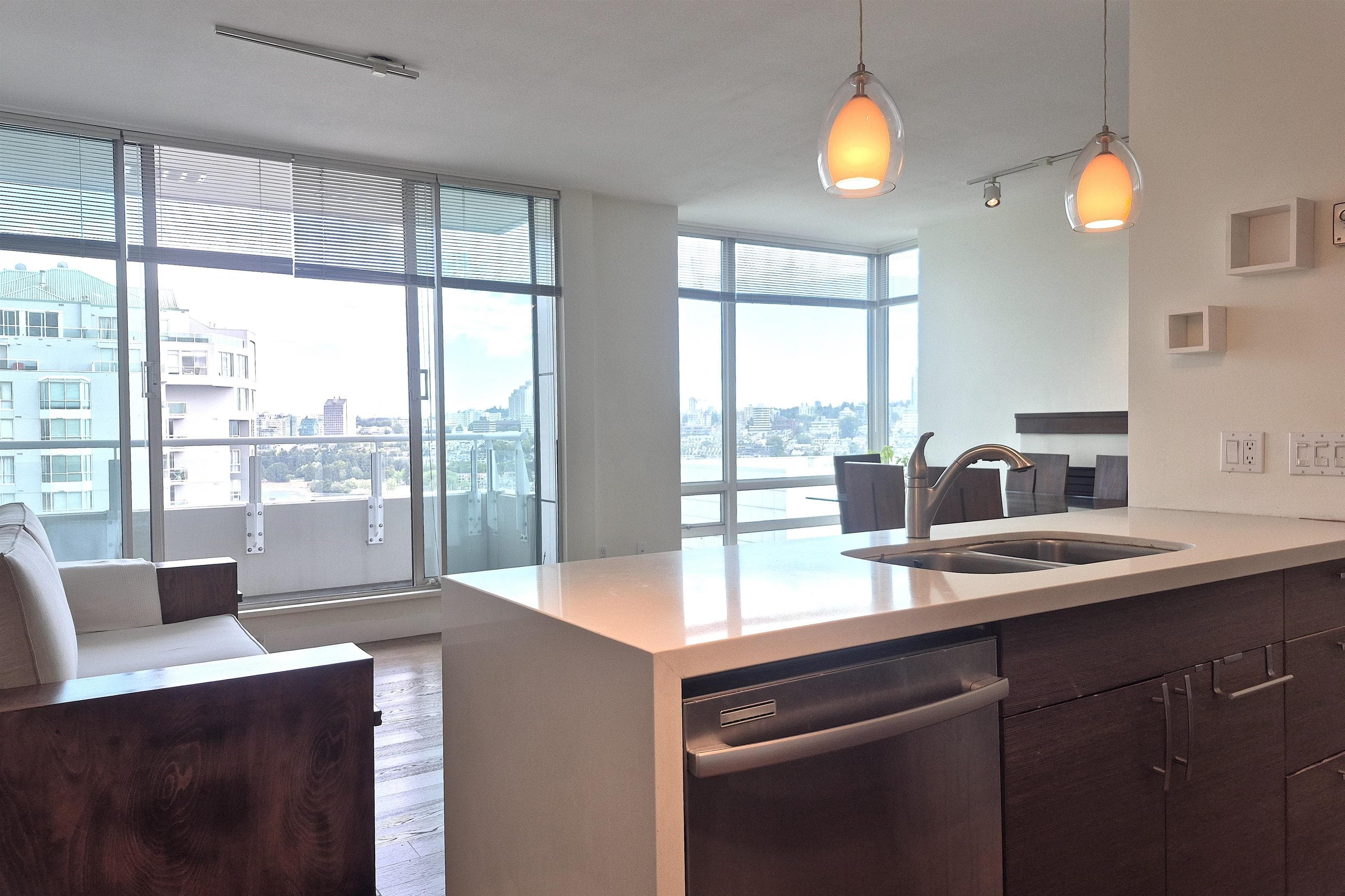 2201 - 1500 Hornby Street, Vancouver, V3S 1C6 — photo 5