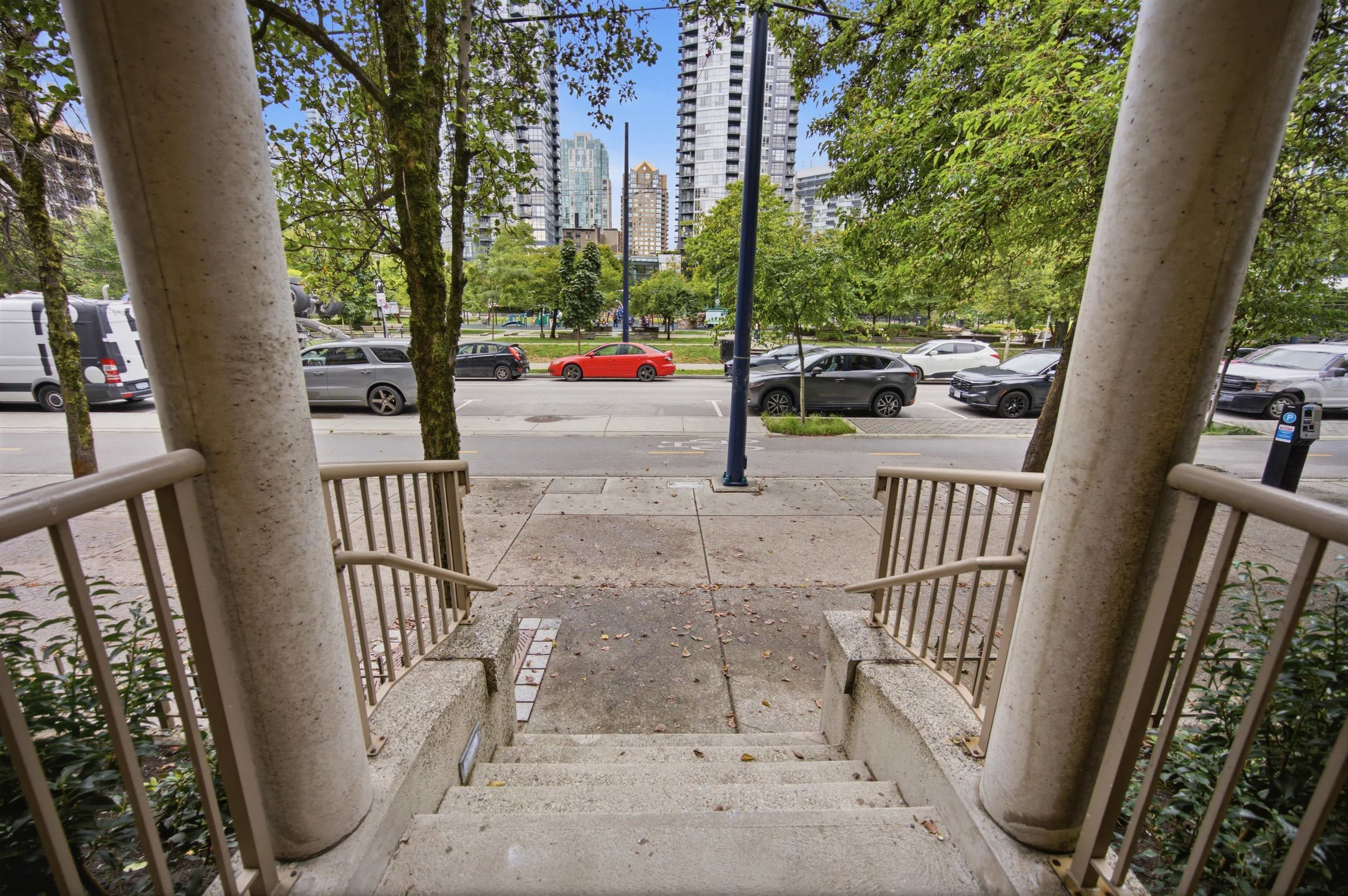 1182 Richards Street, Vancouver, V6B 3E6 — photo 4