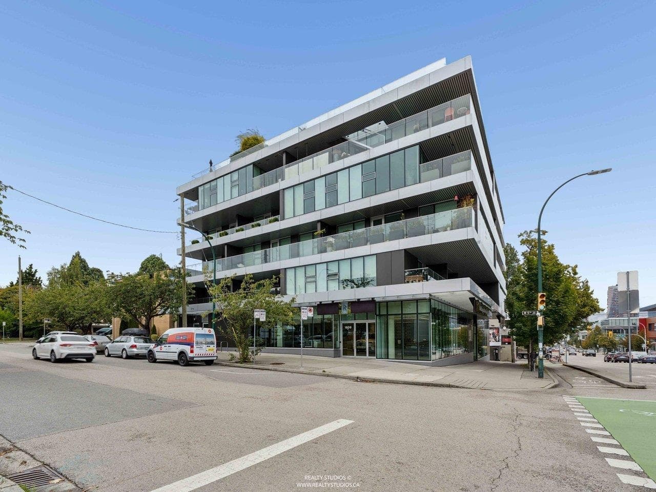 304 - 1819 W 5th Avenue, Vancouver, V6J 1P5 — photo 1