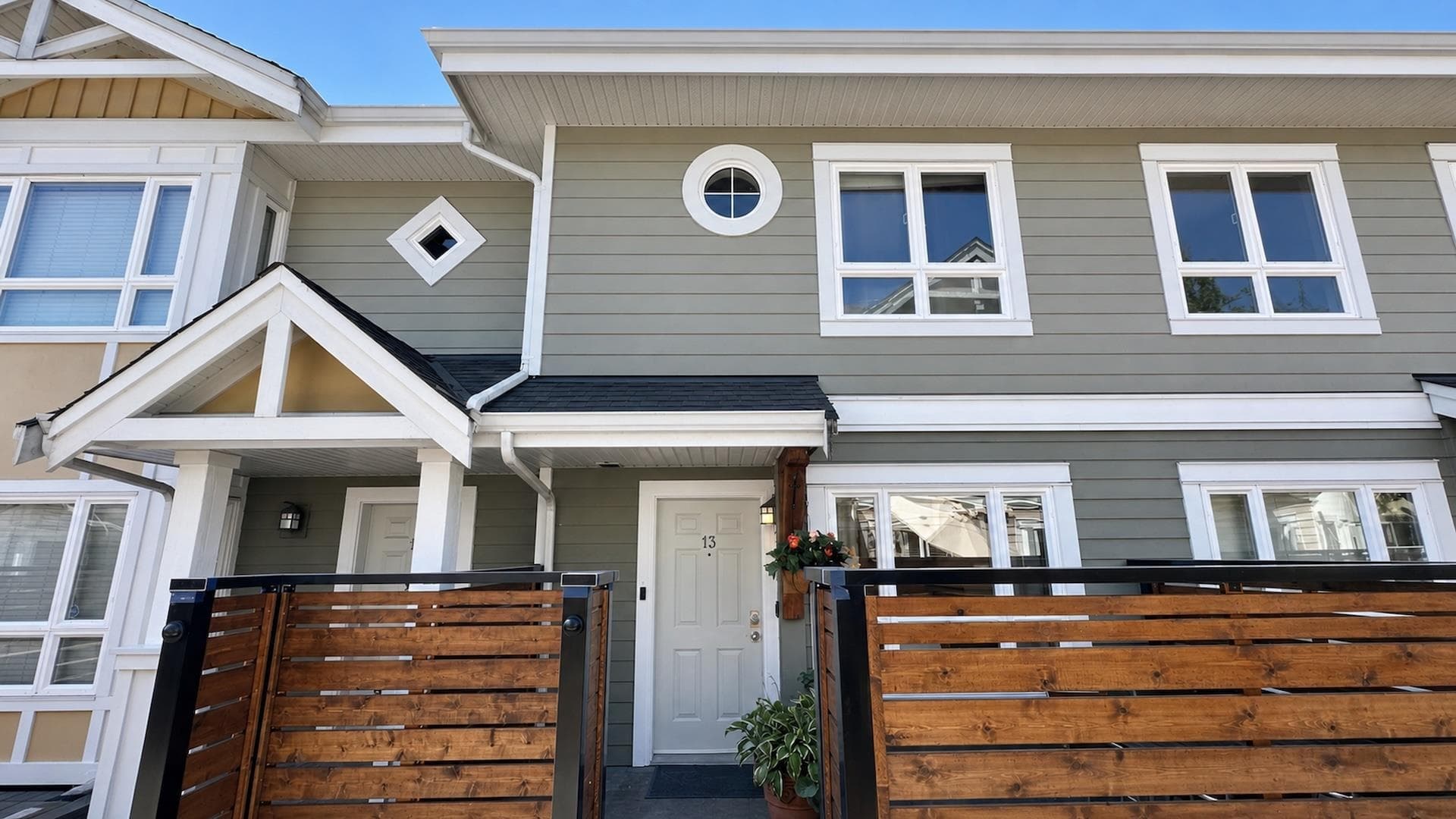 13 - 915 Tobruck Avenue, North Vancouver, V7P 1V9 — photo 1