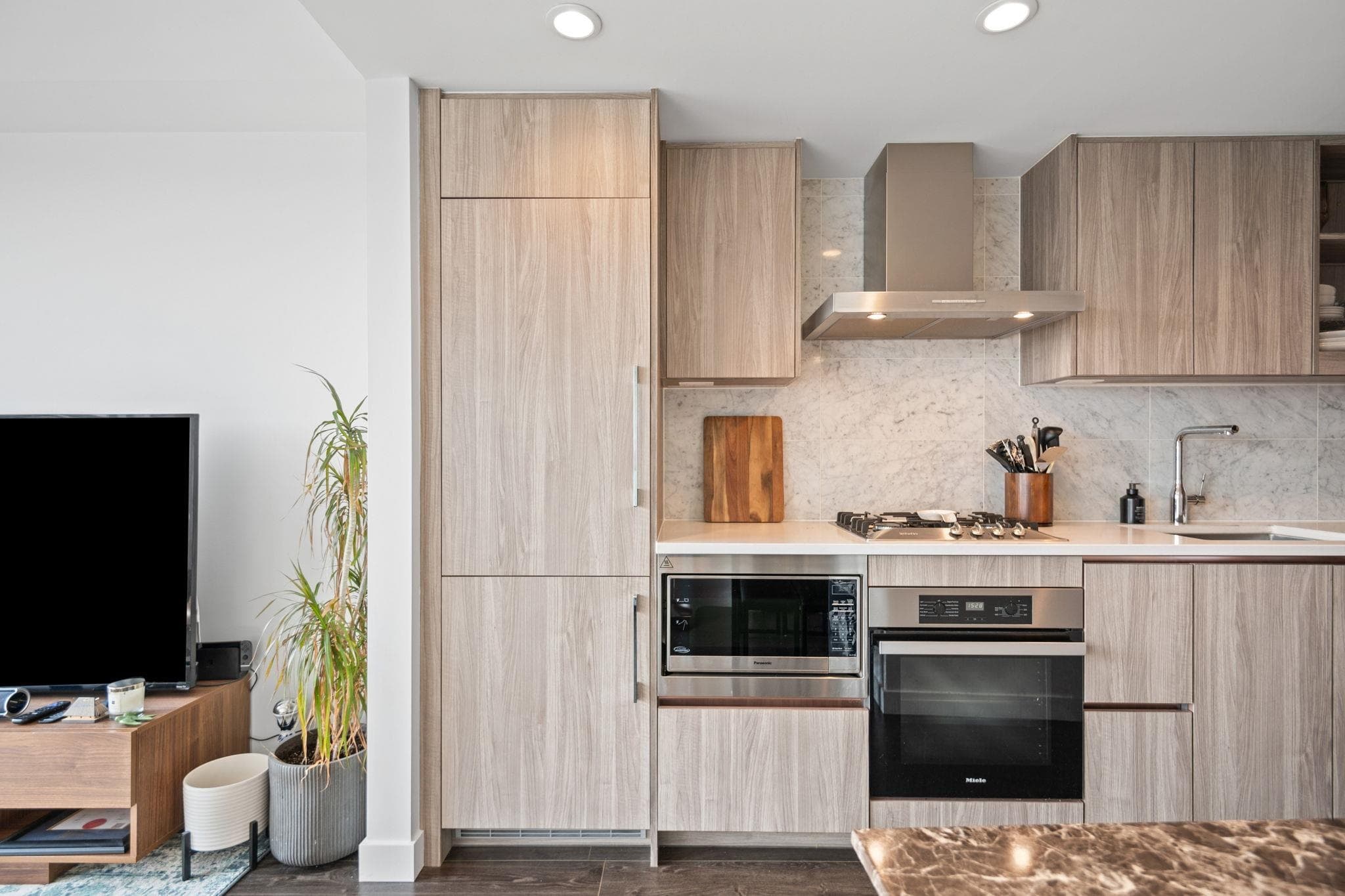 1501 - 1768 Cook Street, Vancouver, V5Y 0N3 — photo 2