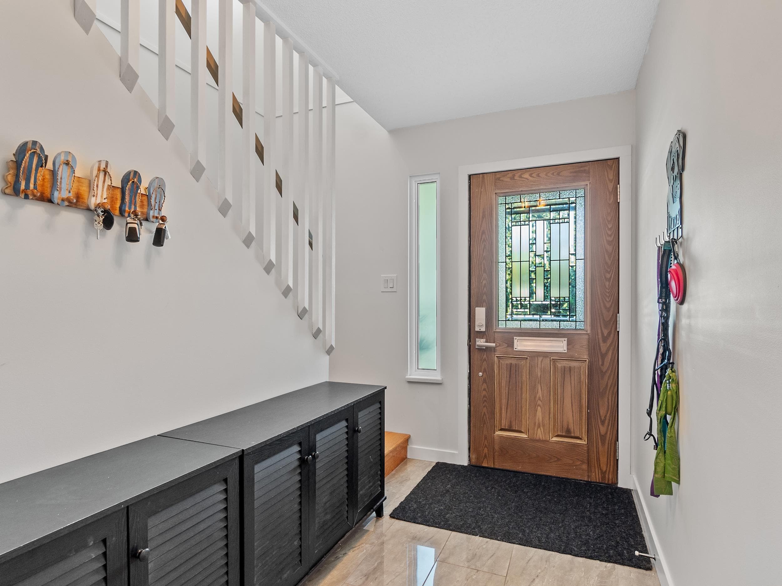 20360 Thorne Avenue, Maple Ridge, V2X 8T9 — photo 2