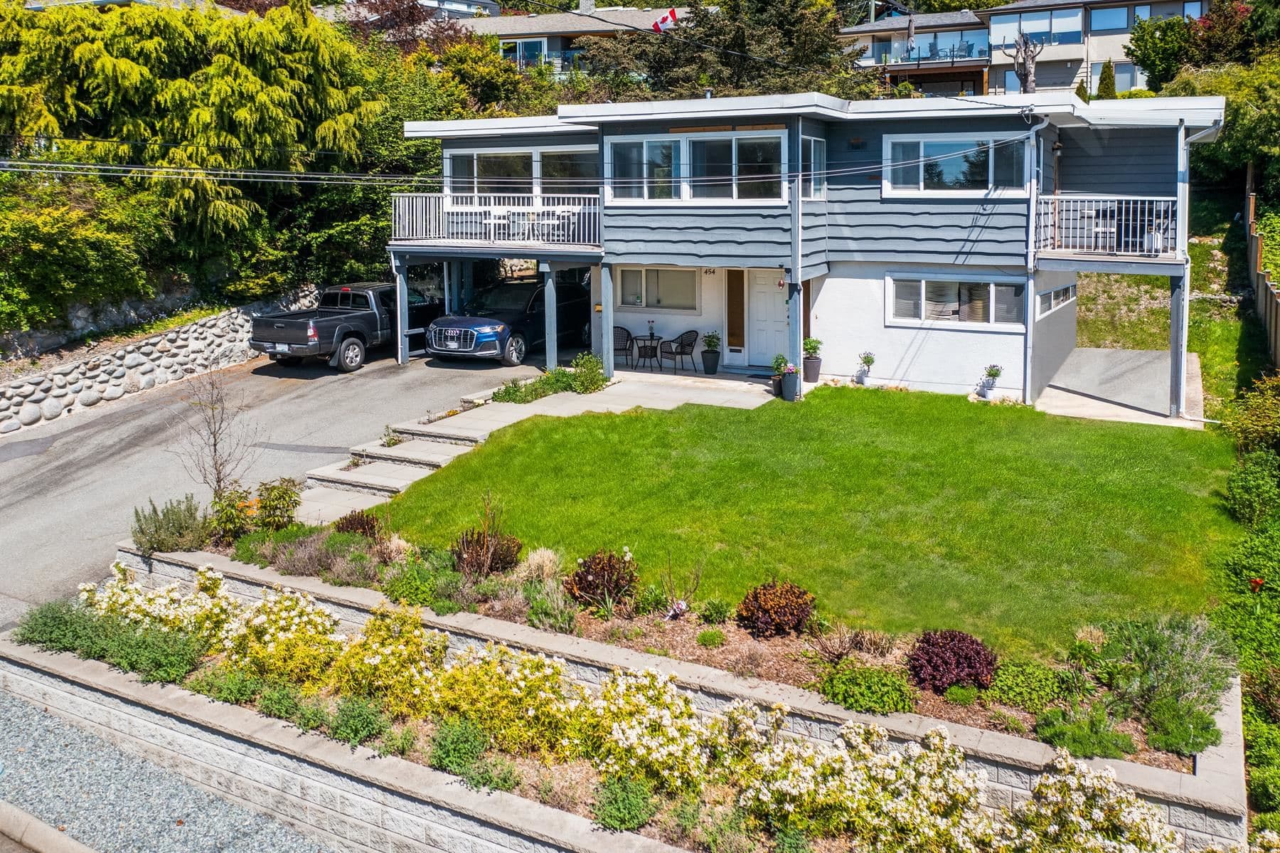 454 Monteray Avenue, North Vancouver, V7N 3G2 — photo 2