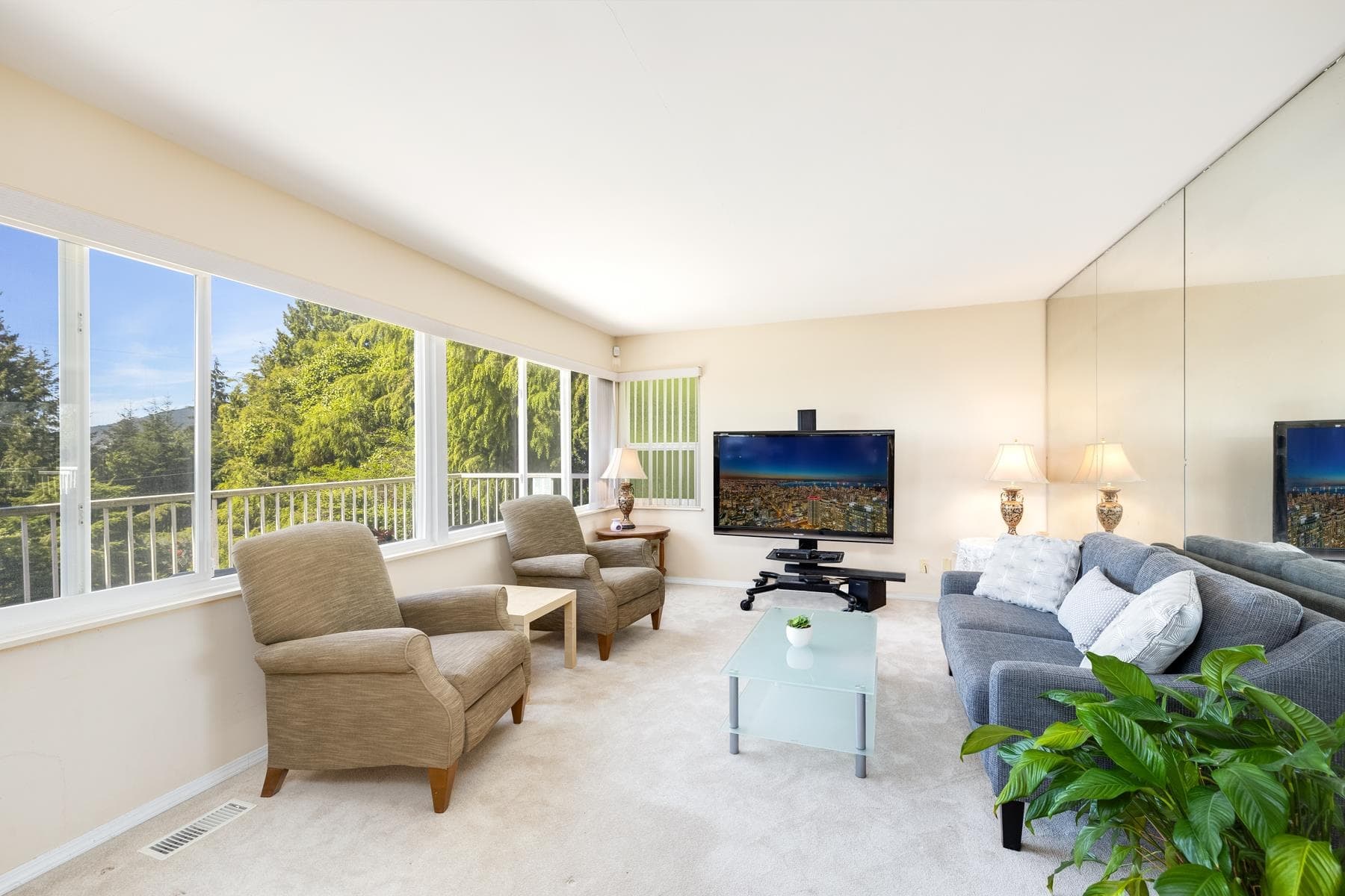 454 Monteray Avenue, North Vancouver, V7N 3G2 — photo 3