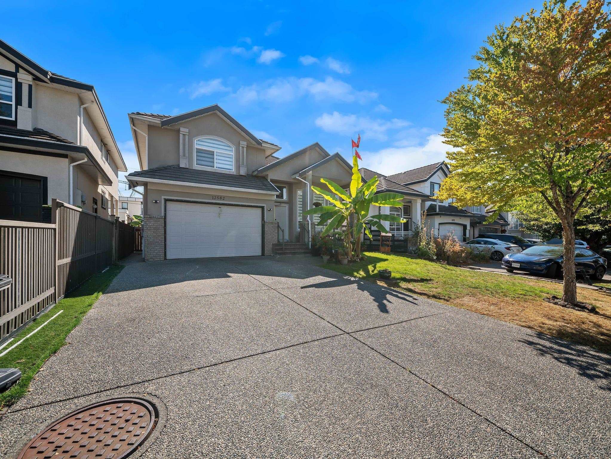 12582 62b Avenue, Surrey