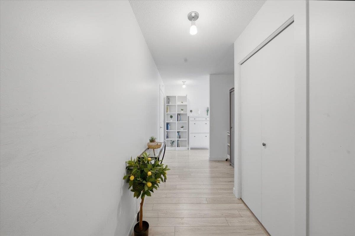 502 - 1255 Main Street, Vancouver, V6A 4G5 — photo 2