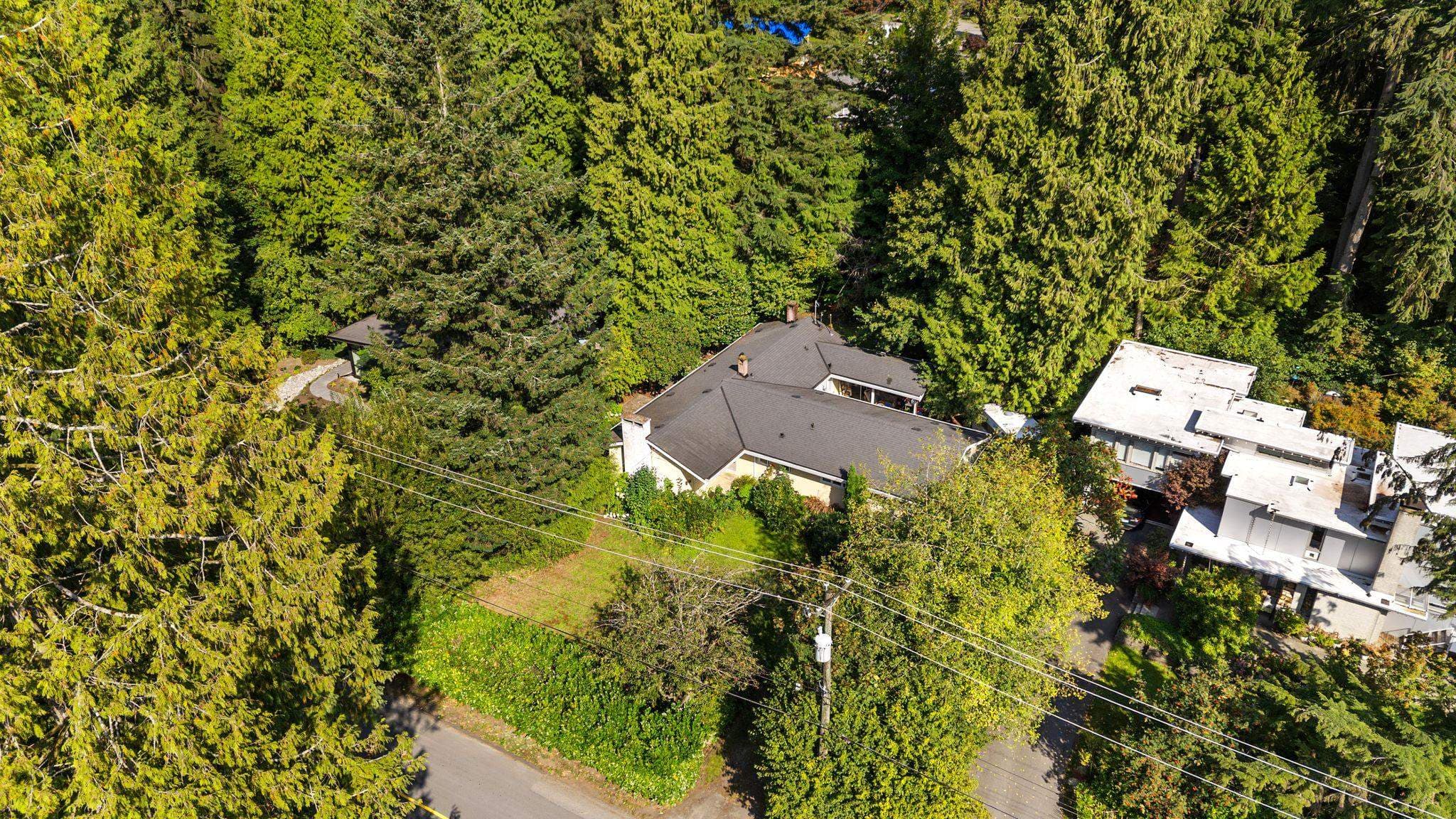 355 Mathers Avenue, West Vancouver, V7S 1H2 — photo 1