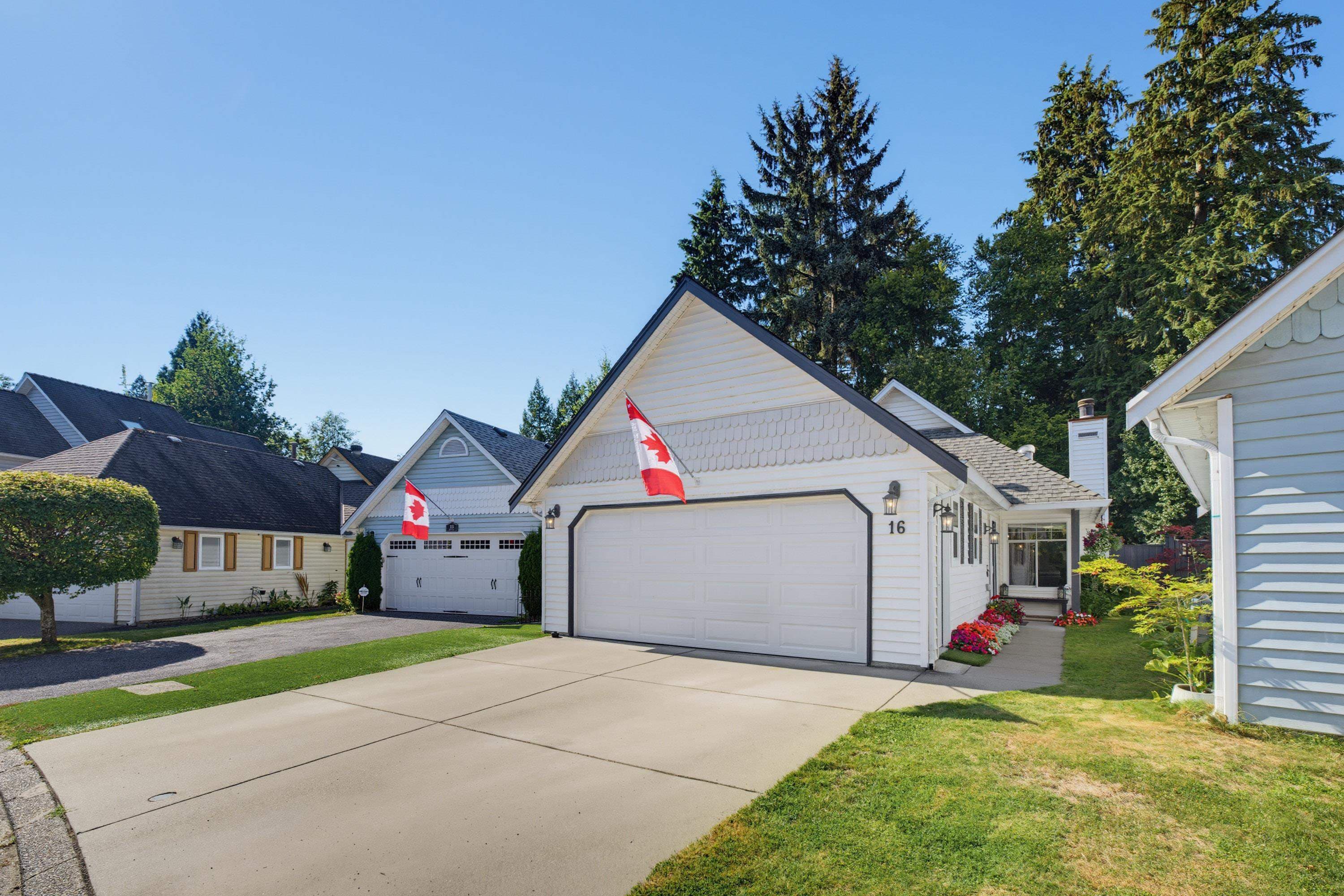 16 - 2865 Glen Drive, Coquitlam, V3B 6W1 — photo 2