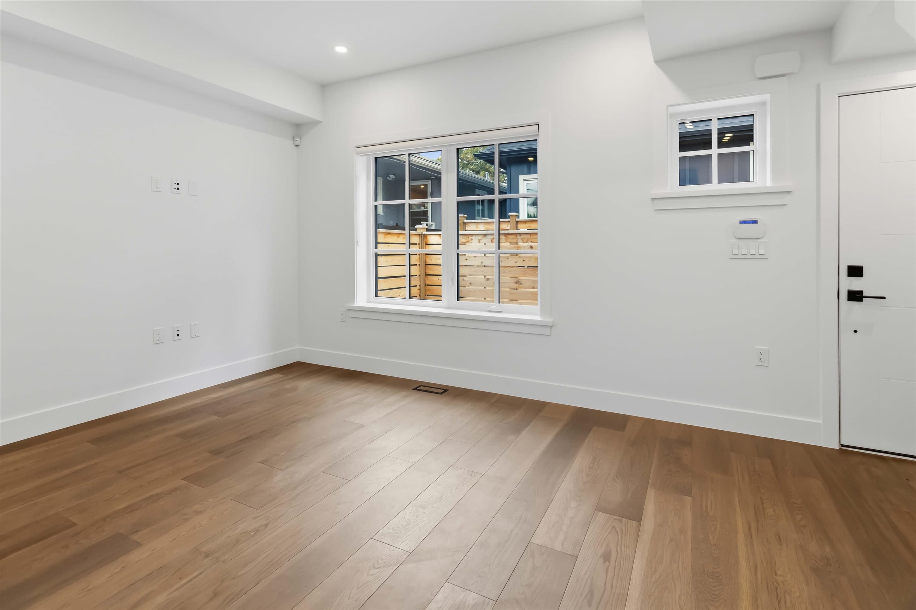 2 - 552 Kaslo Street, Vancouver, V5K 3Z2 — photo 3