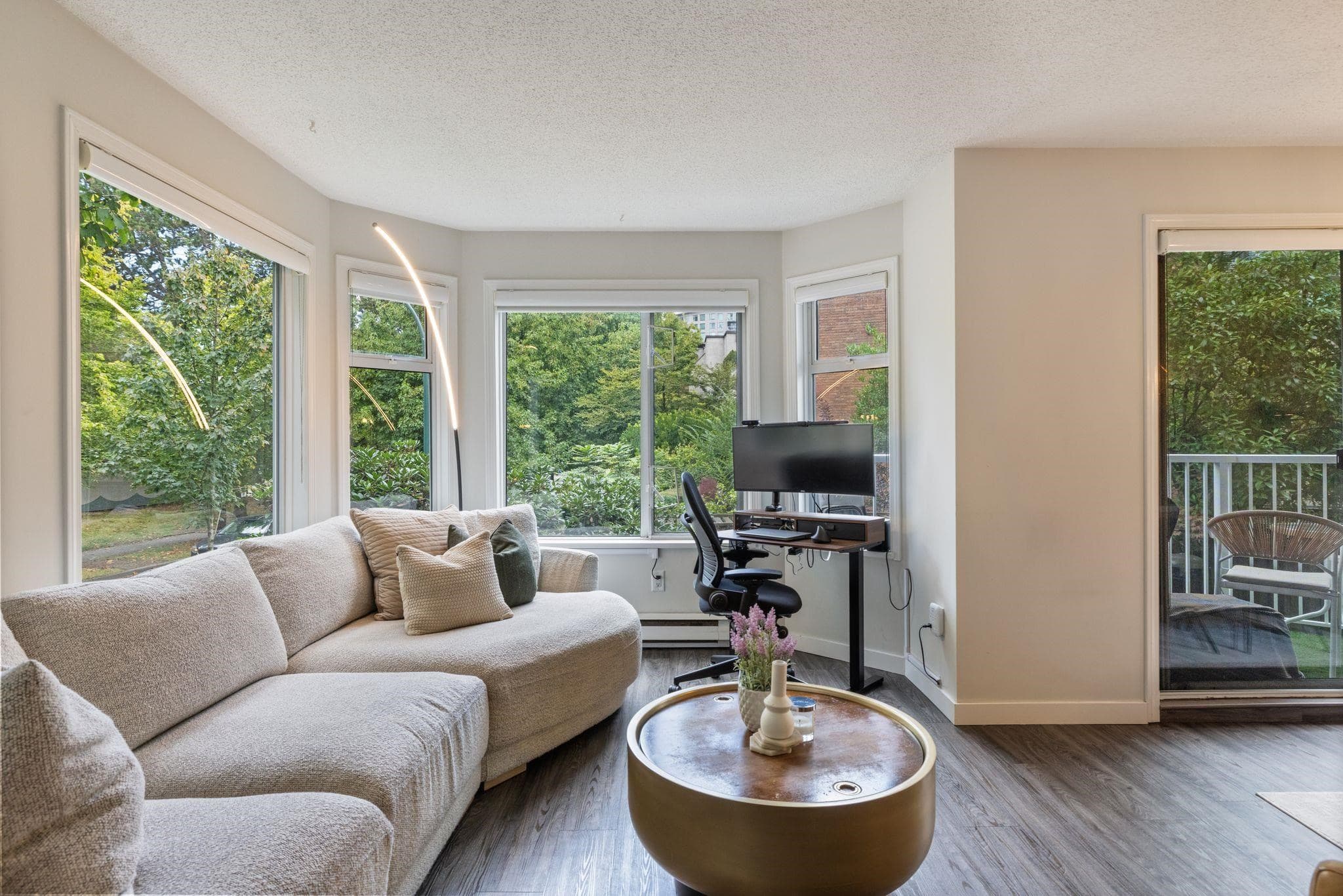201 - 1147 Nelson Street, Vancouver, V6E 1J3 — photo 2