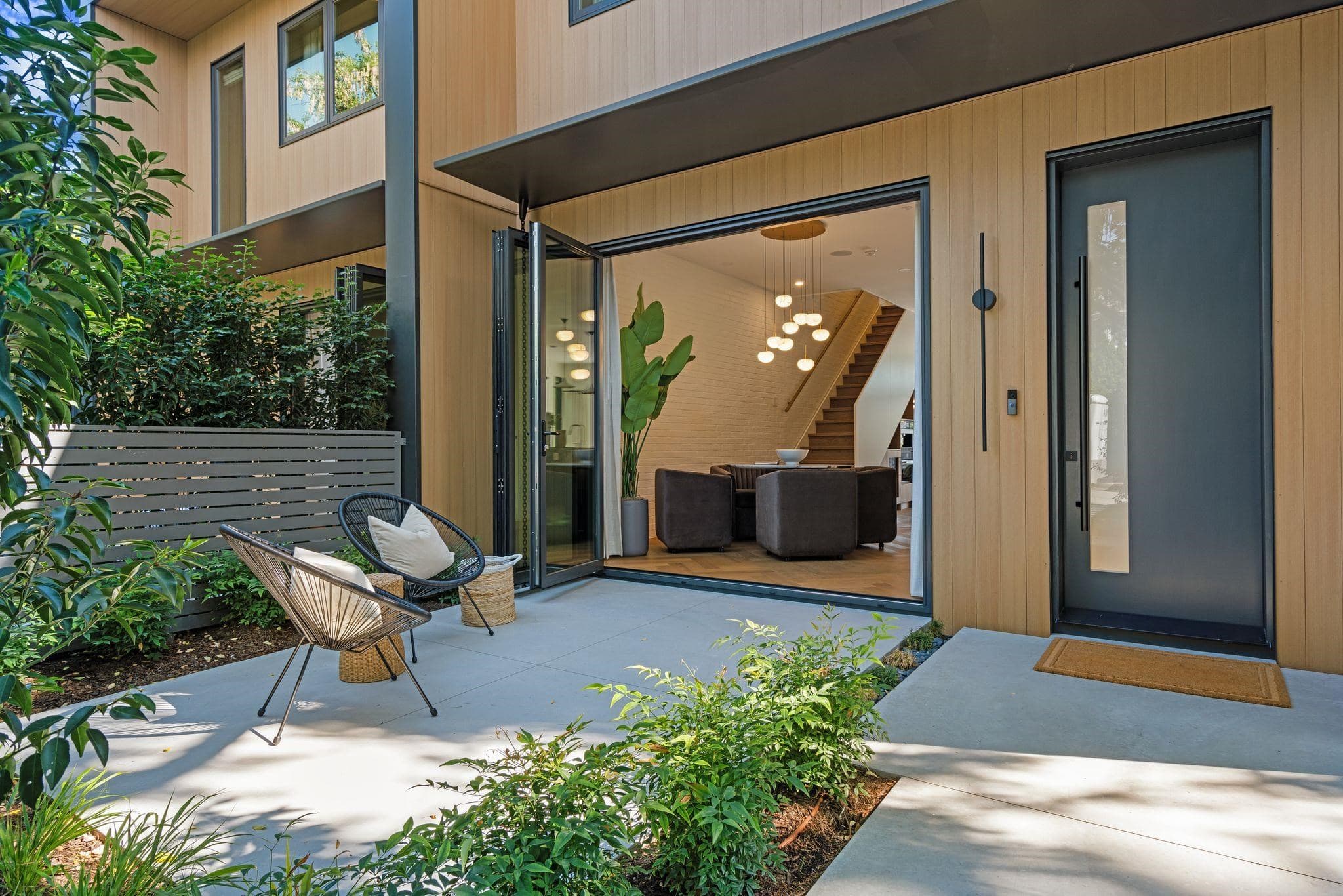 2 - 3768 W 2nd Avenue, Vancouver, V6R 1J9 — photo 3