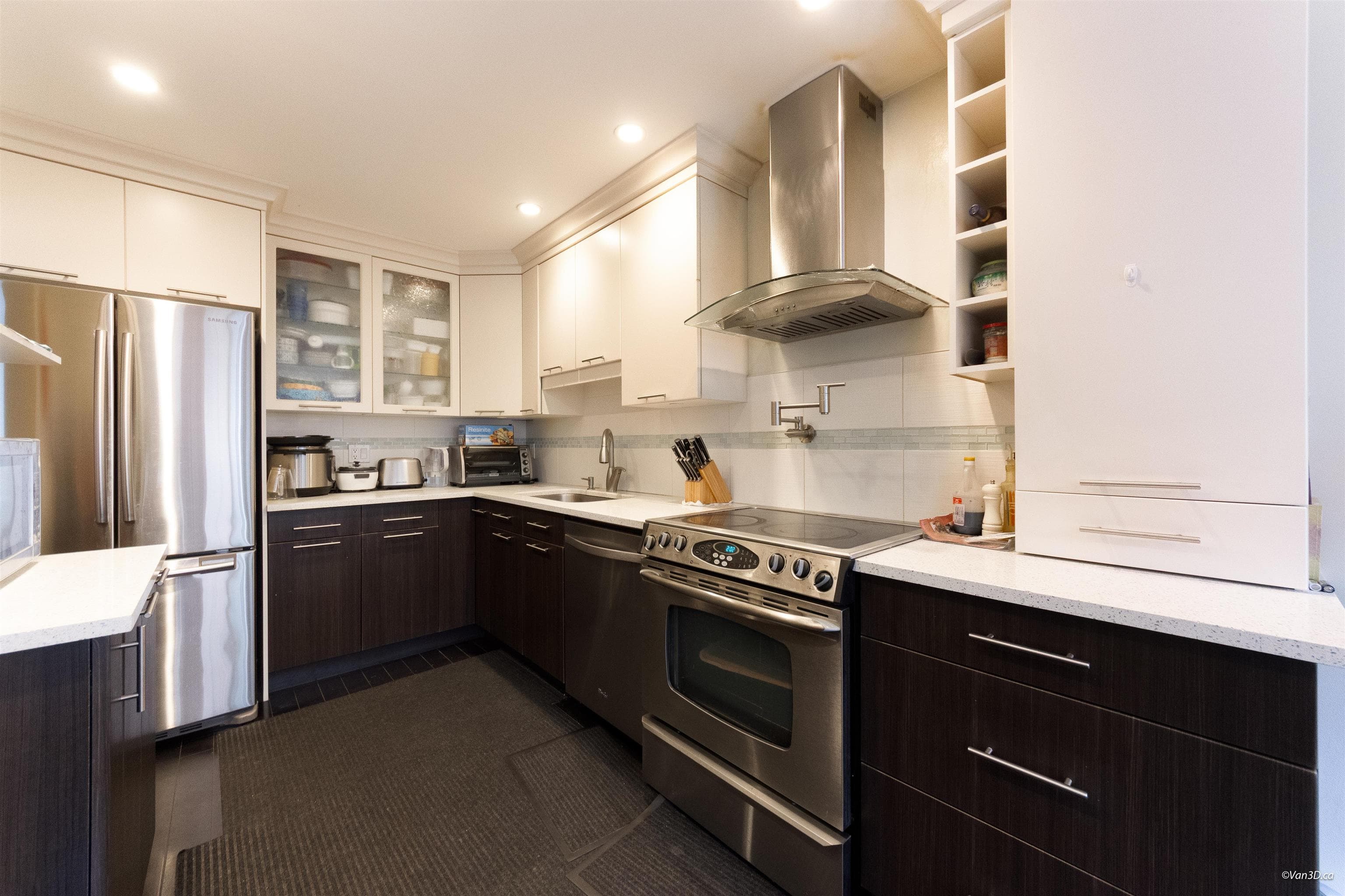 110 - 777 Eighth Street, New Westminster, V3M 3S7 — photo 3