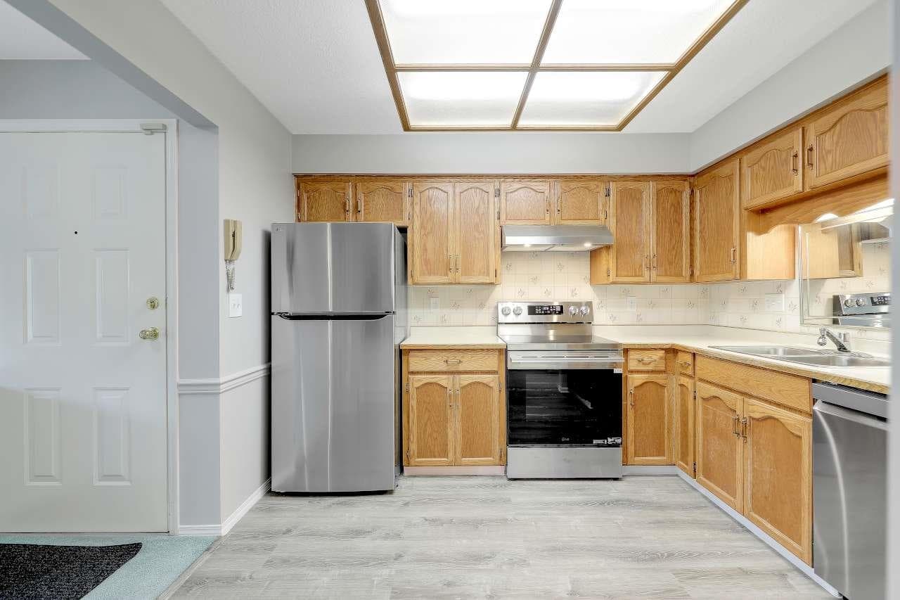 3 - 33123 George Ferguson Way, Abbotsford, V2S 2L6 — photo 4