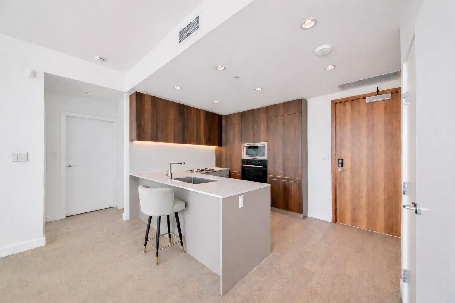 604 - 6622 Pearson Way, Richmond, V7C 0E4 — photo 2