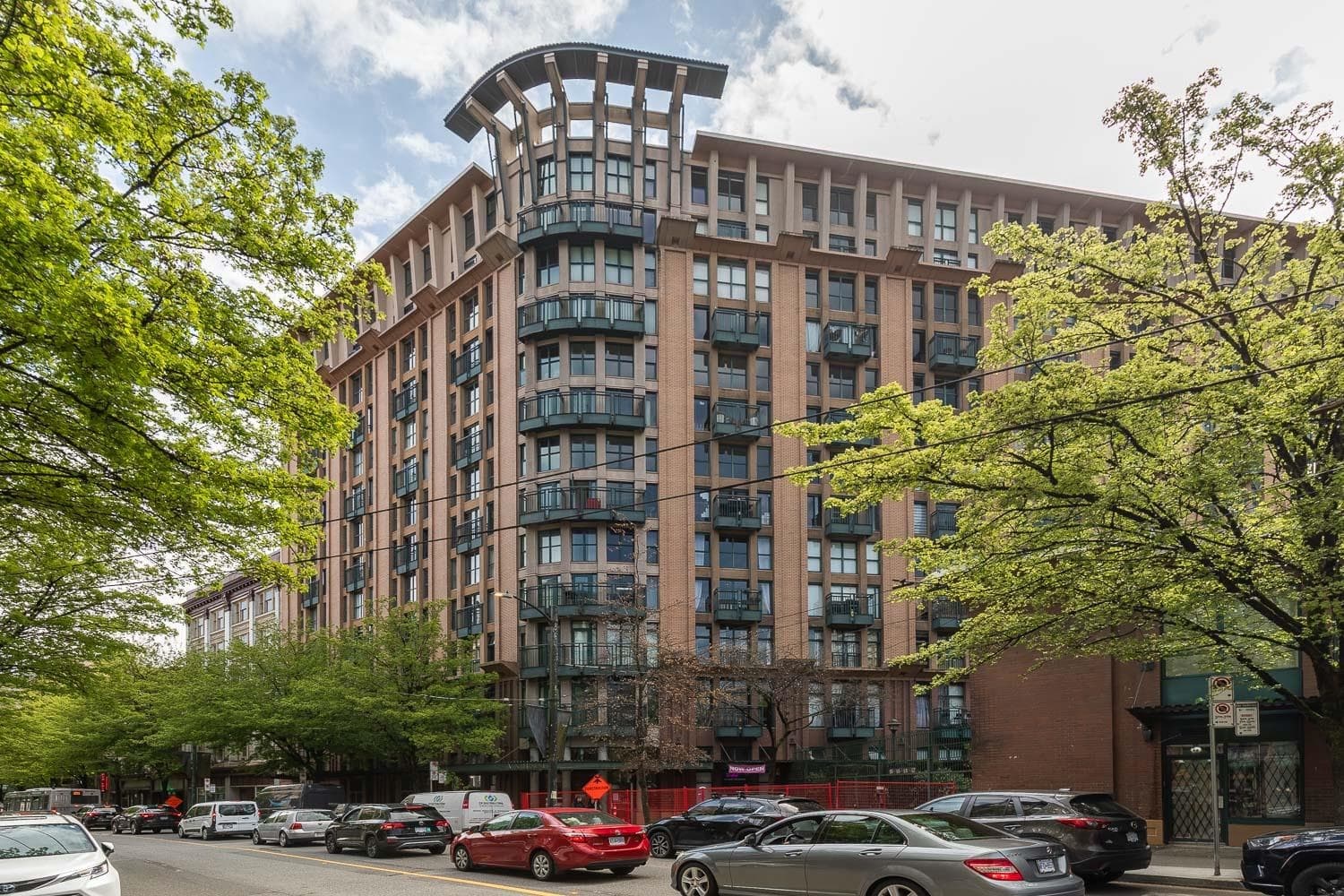 607 - 22 E Cordova Street, Vancouver, V6A 4G8 — photo 1