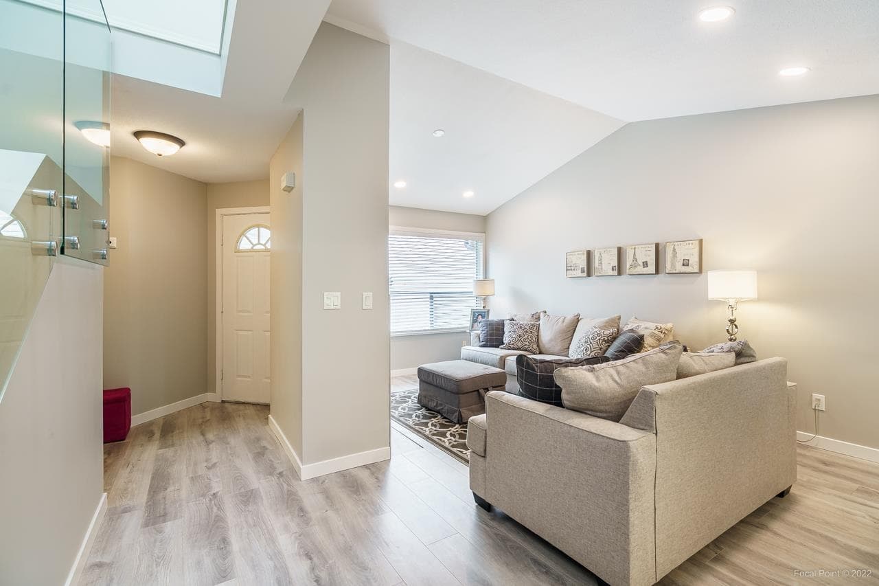 22 - 23151 Haney Bypass, Maple Ridge, V2X 0S5 — photo 3