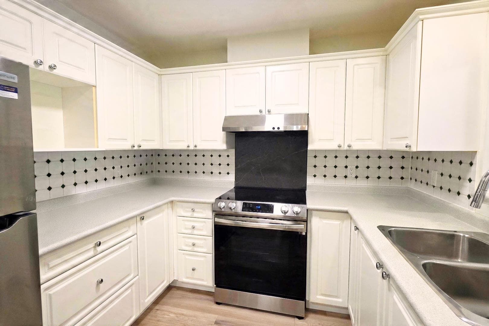 205 - 2970 Princess Crescent, Coquitlam, V3B 7R5 — photo 5