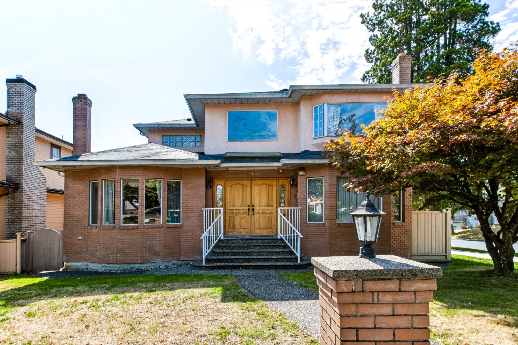 596 W 62nd Avenue, Vancouver, V6P 2C9 — photo 1