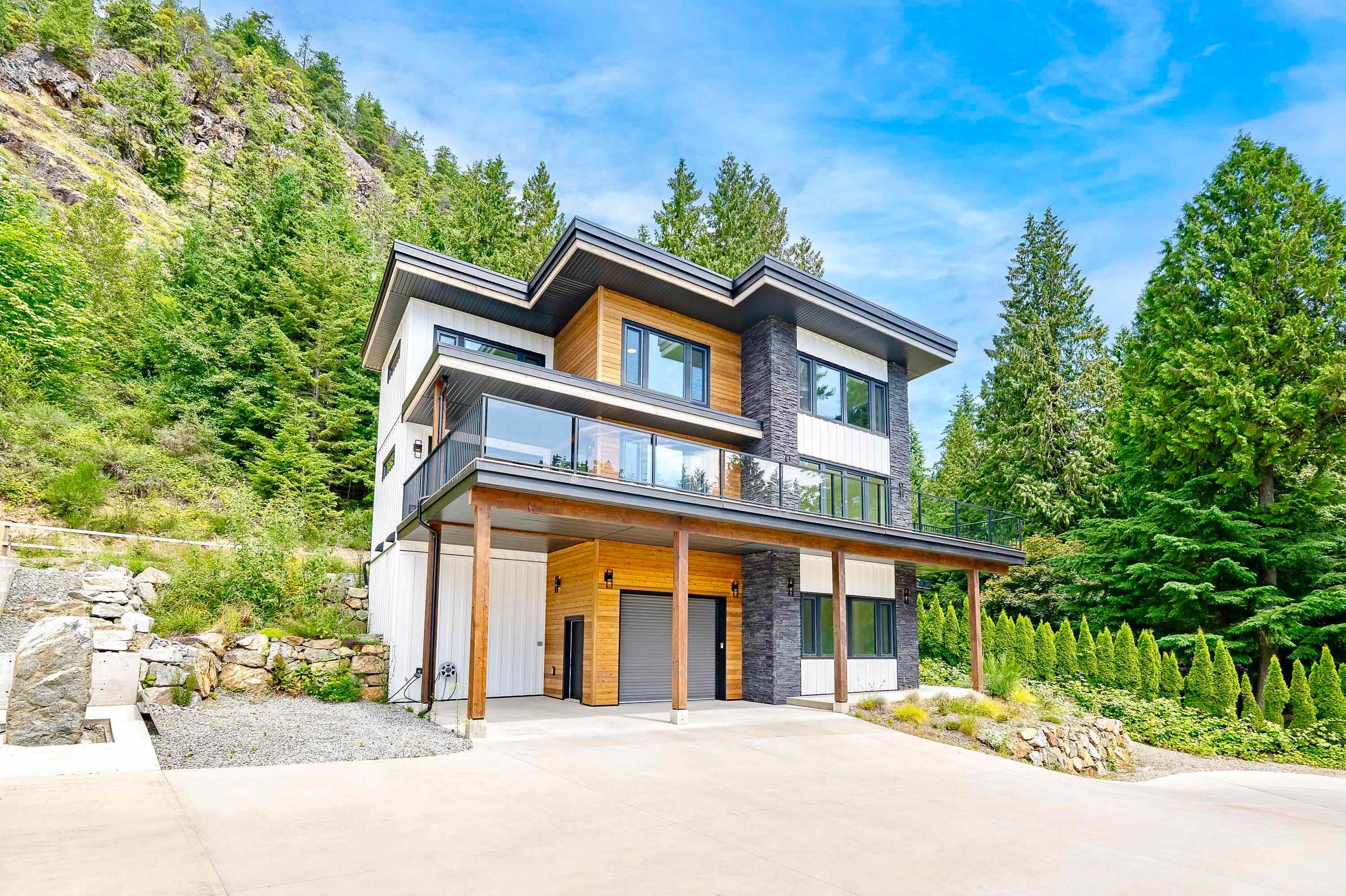 971 Marine Drive, Gibsons, V0N 1V1 — photo 1