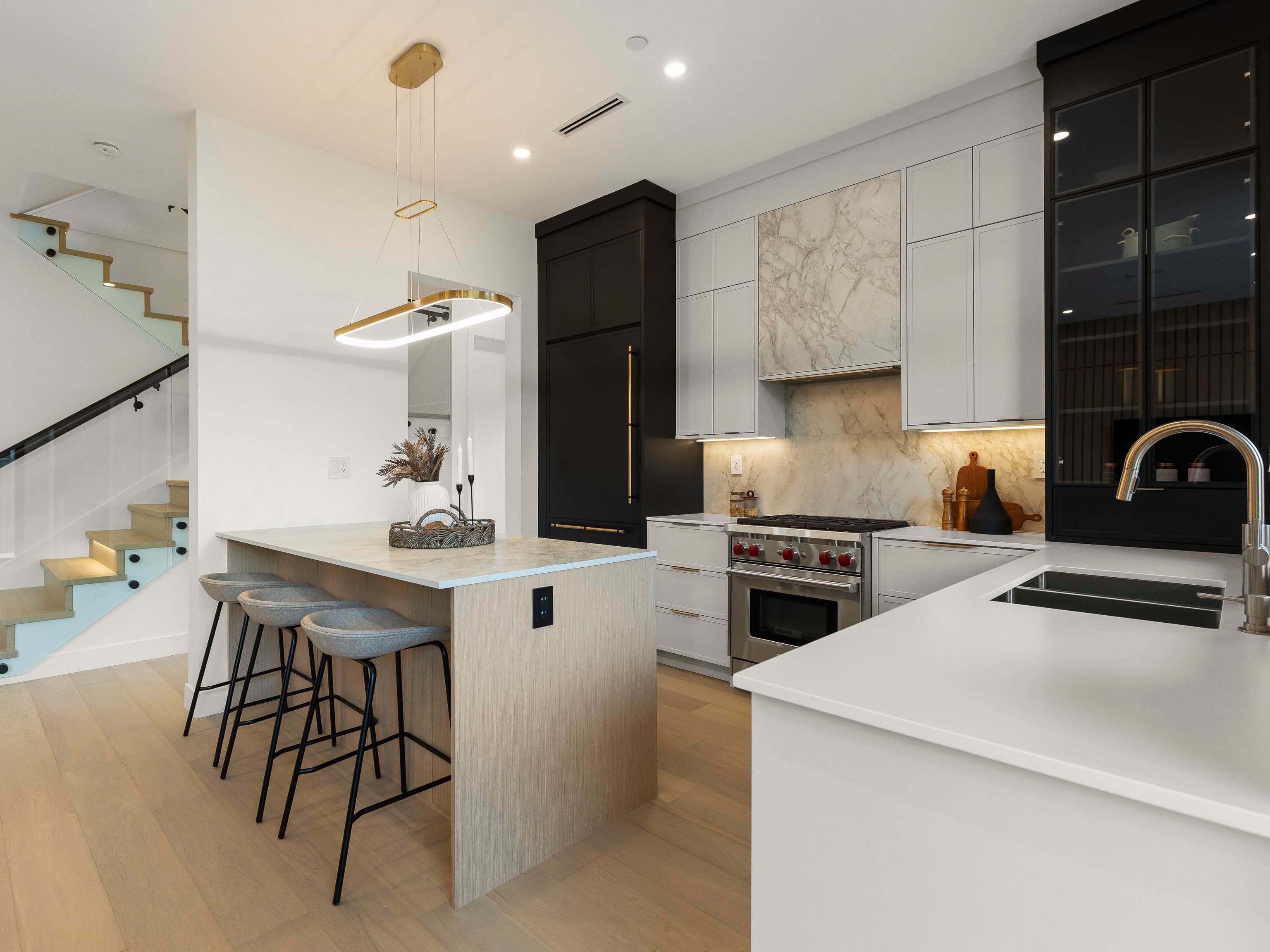 2 - 3255 W 13th Avenue, Vancouver, V6K 2V6 — photo 5