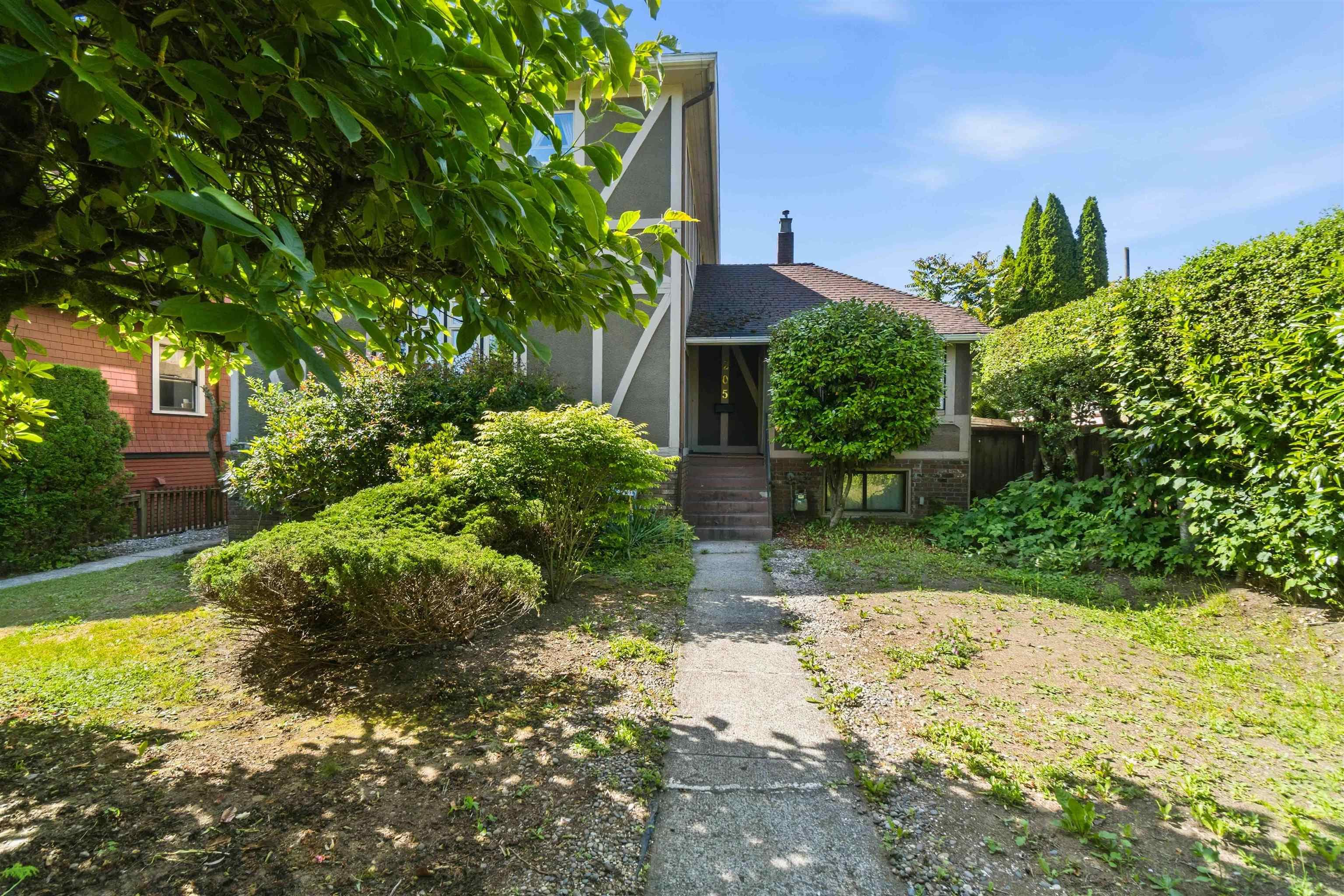 205 Fourth Avenue, New Westminster, V3L 1N5 — photo 3