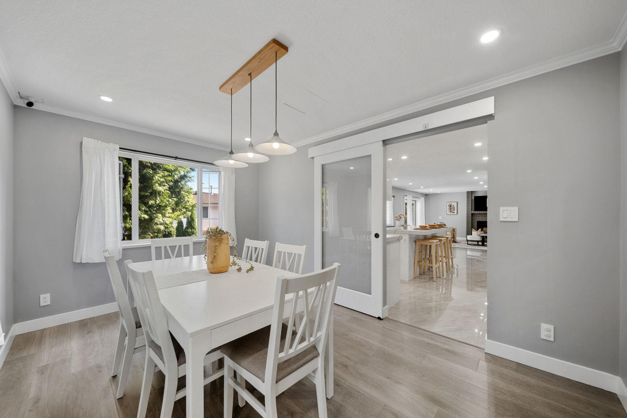 2480 Gale Avenue, Coquitlam, V3K 6B6 — photo 4