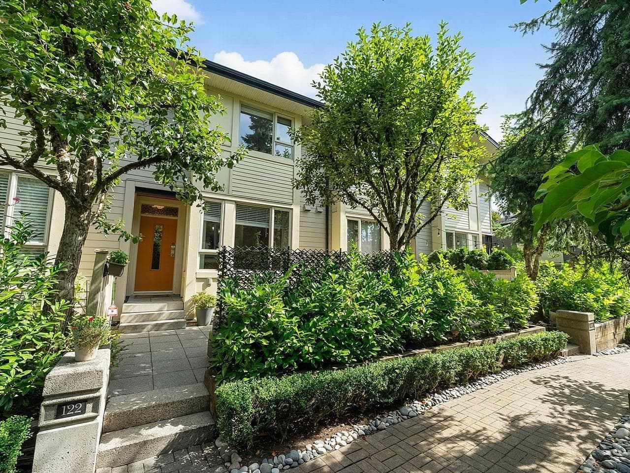 122 - 9229 University Crescent, Burnaby, V5A 4Z2 — photo 1