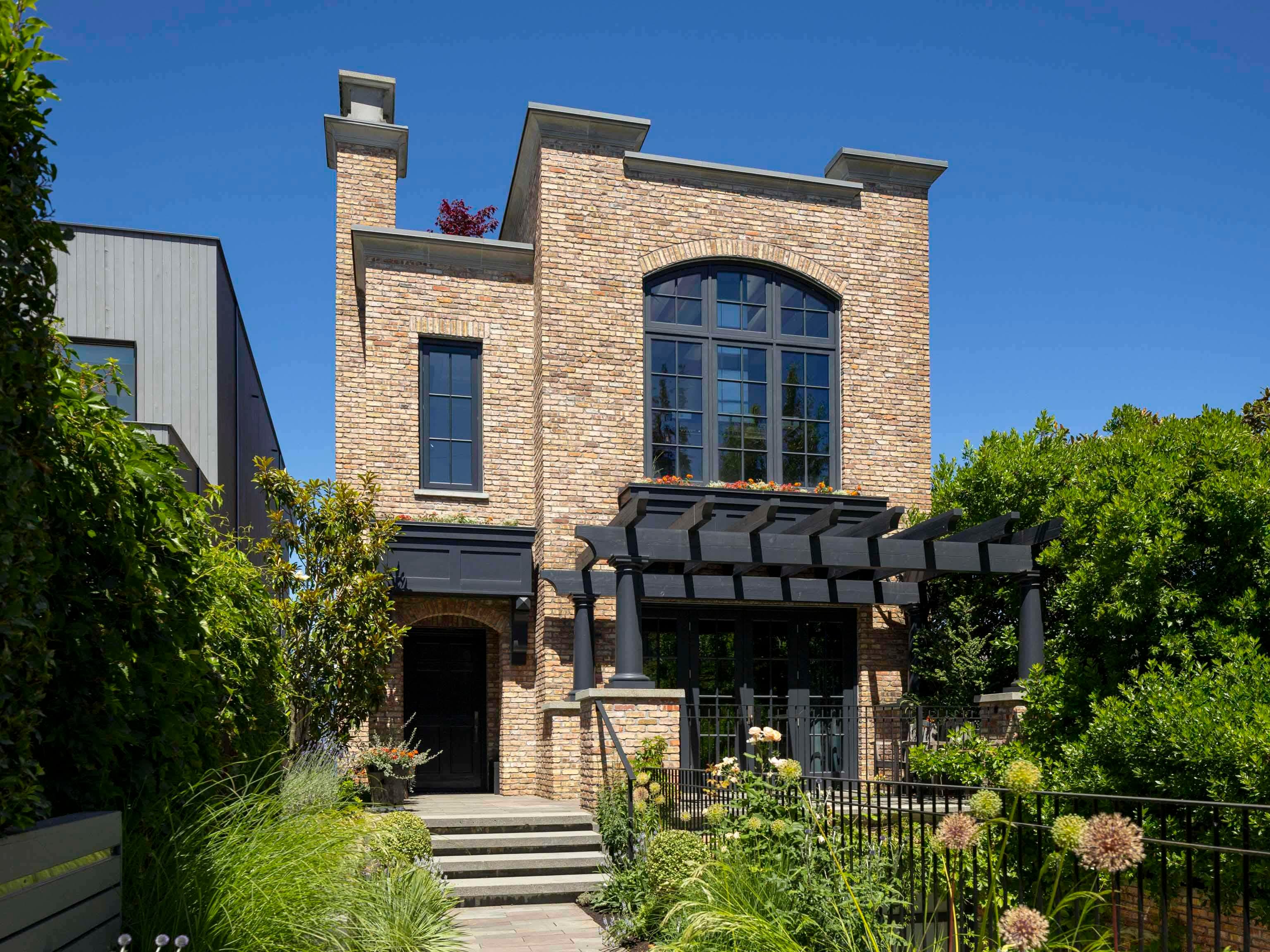 3305 Point Grey Road, Vancouver, V6R 1A4 — photo 2