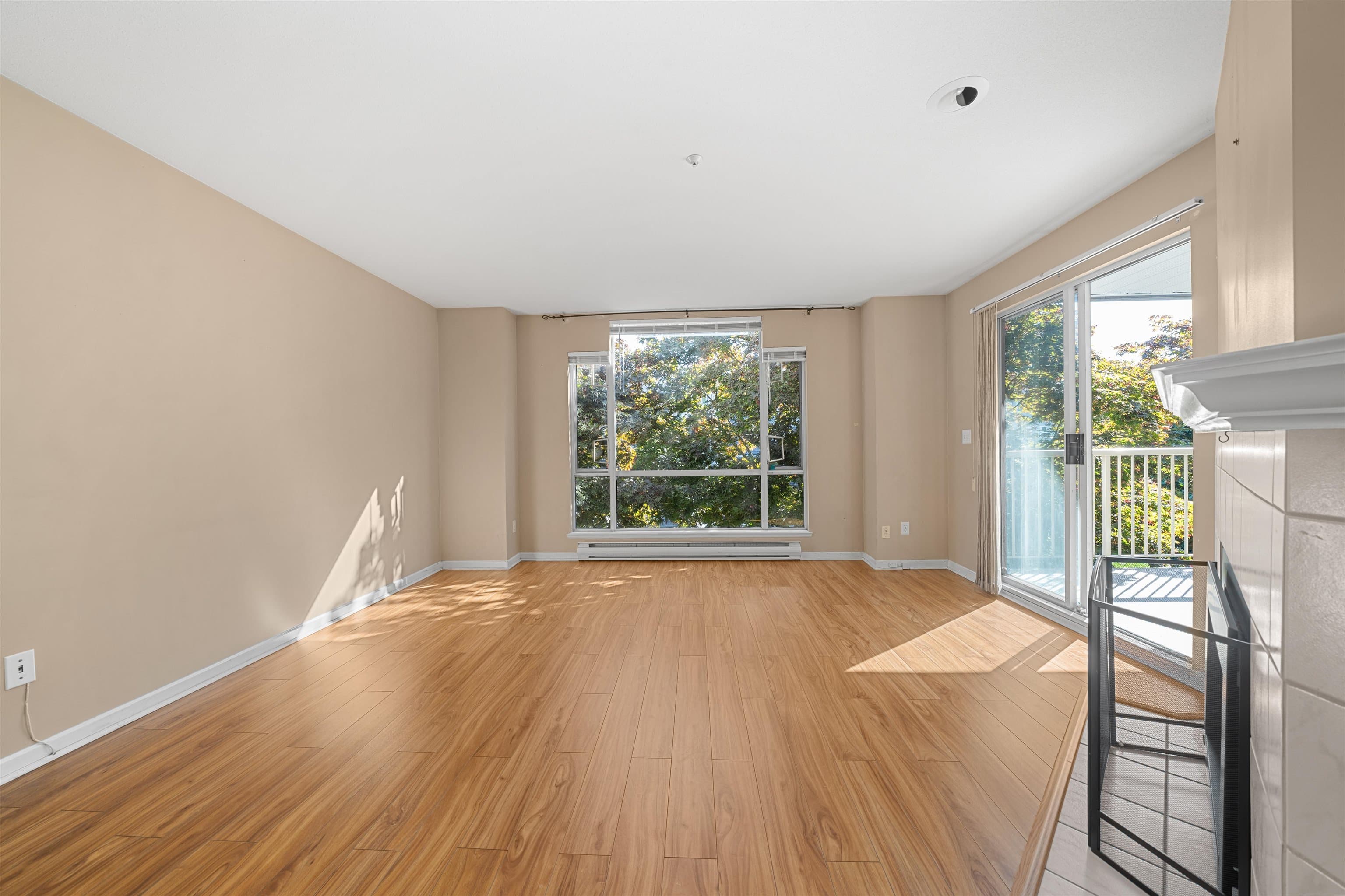 213 - 19122 122nd Avenue, Pitt Meadows, V3Y 2N7 — photo 4