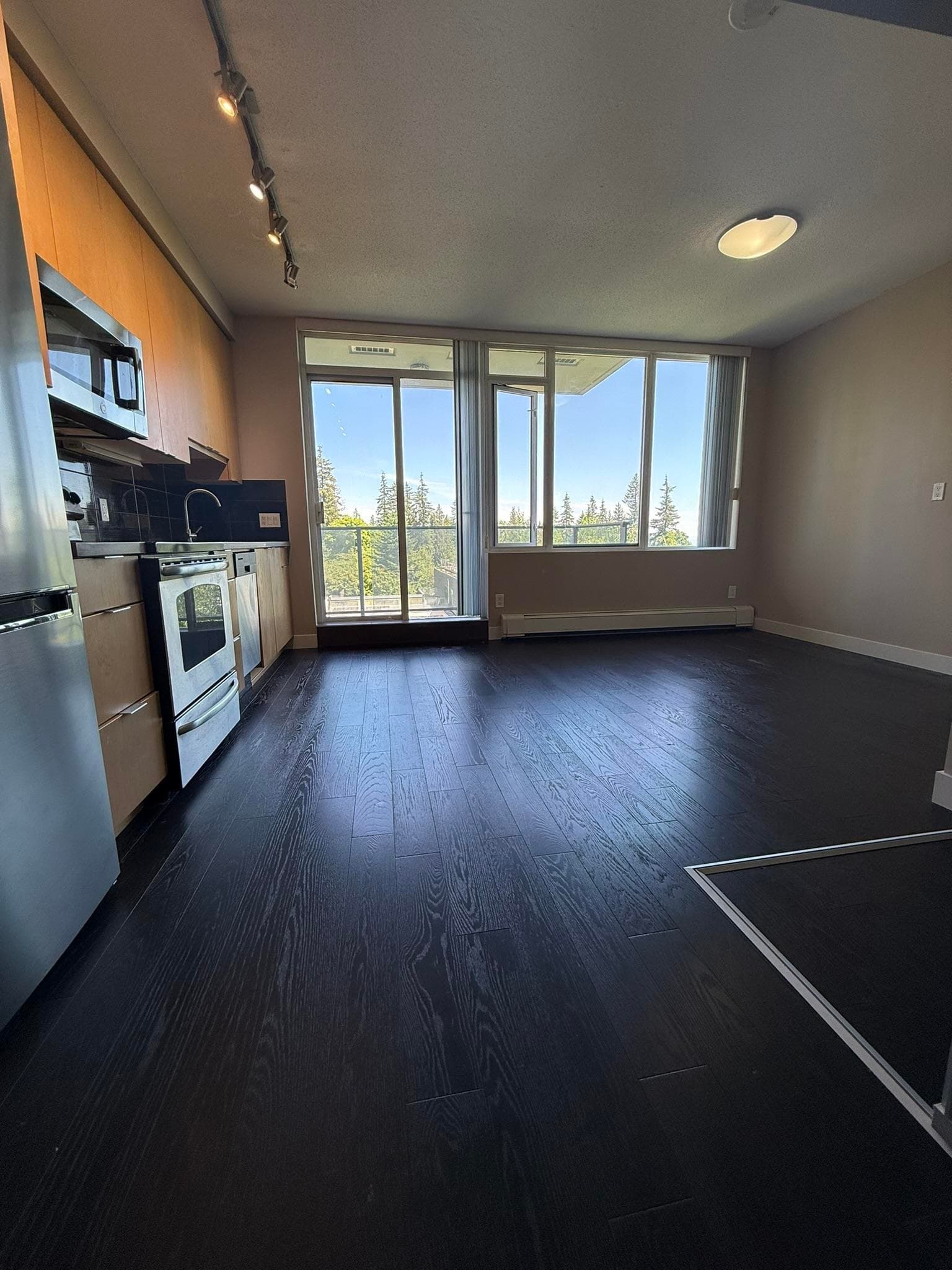 507 - 9025 Highland Court, Burnaby, V5A 0A8 — photo 3