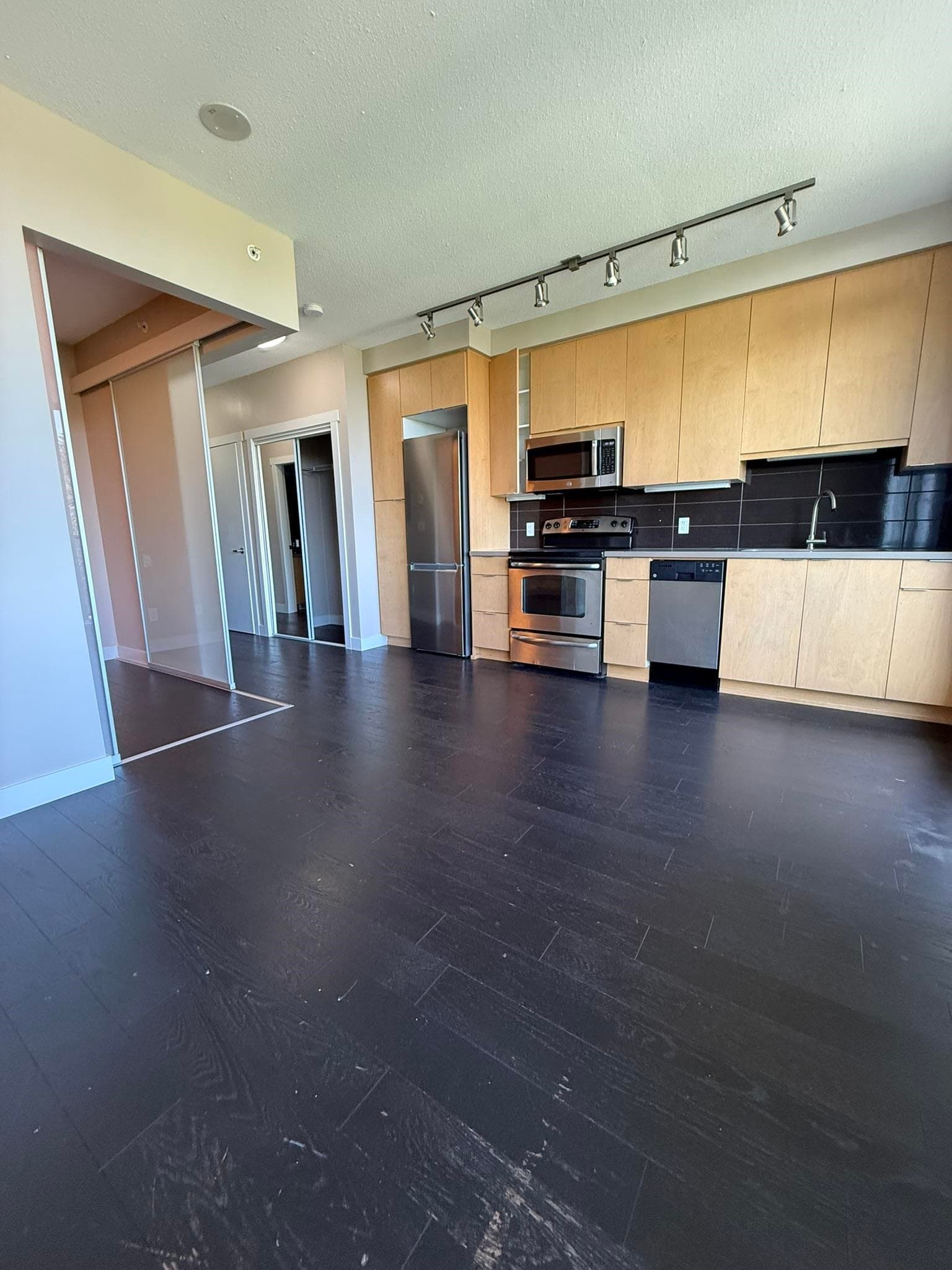 507 - 9025 Highland Court, Burnaby, V5A 0A8 — photo 5