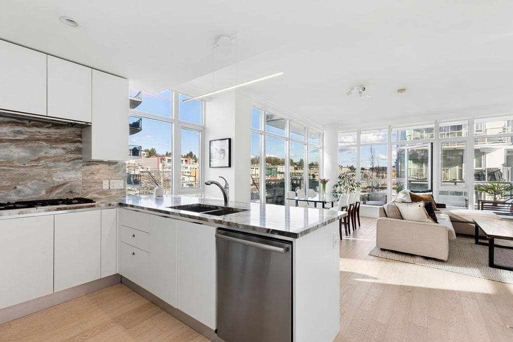 409 - 185 Victory Ship Way, North Vancouver, V7L 0G2 — photo 2