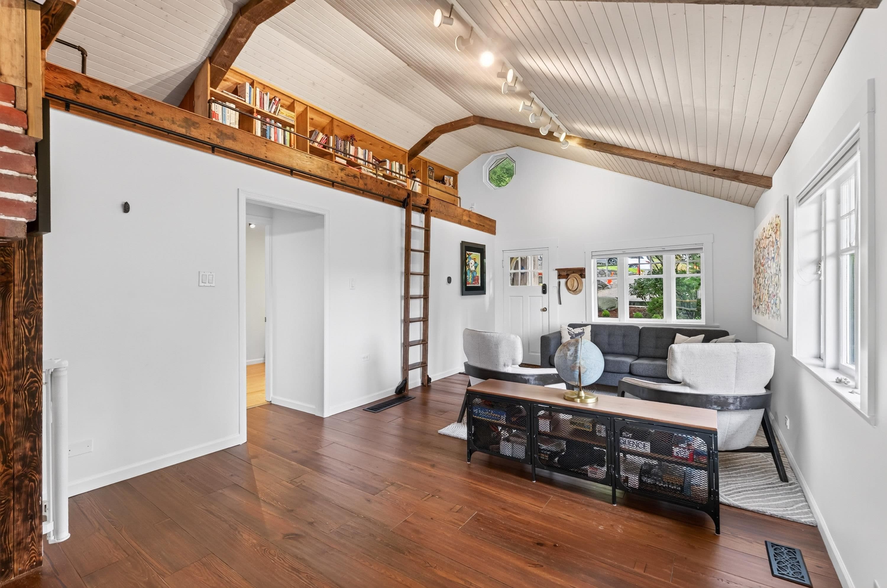 1371 Borthwick Road, North Vancouver, V7K 1X9 — photo 4