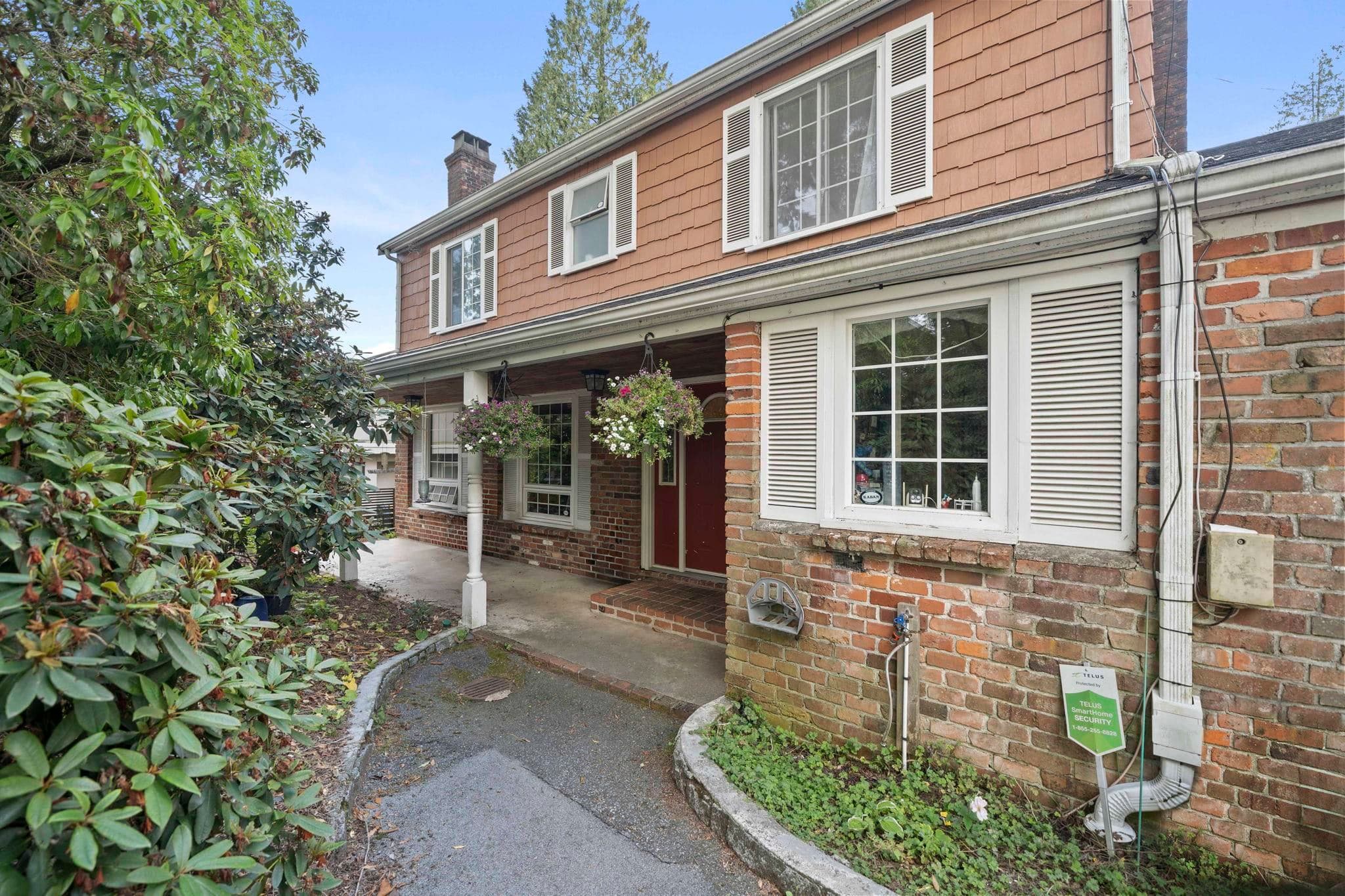 416 Fairway Street, Coquitlam, V3K 4G2 — photo 2