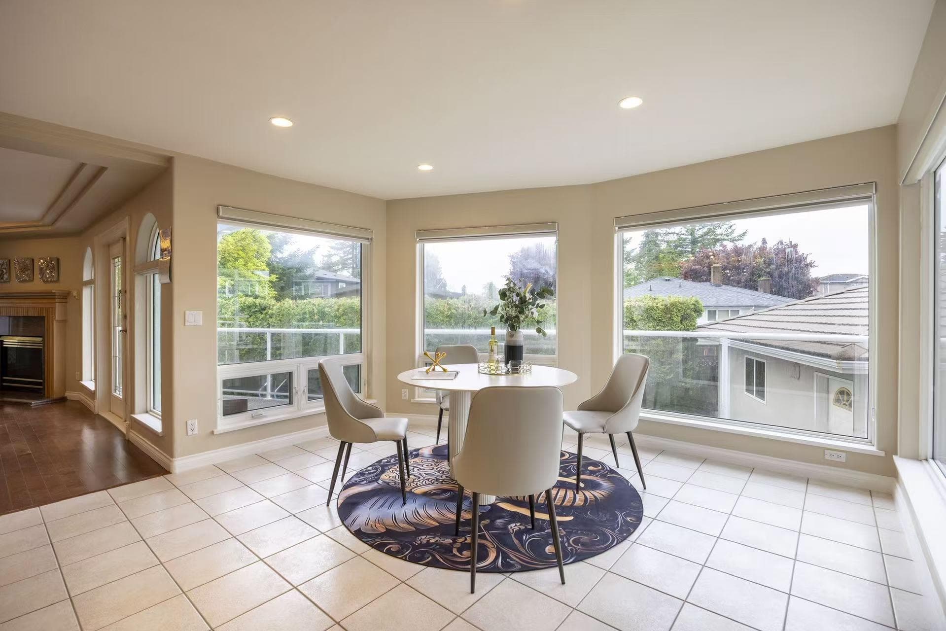 1527 Giles Place, Burnaby, V5A 3K7 — photo 3