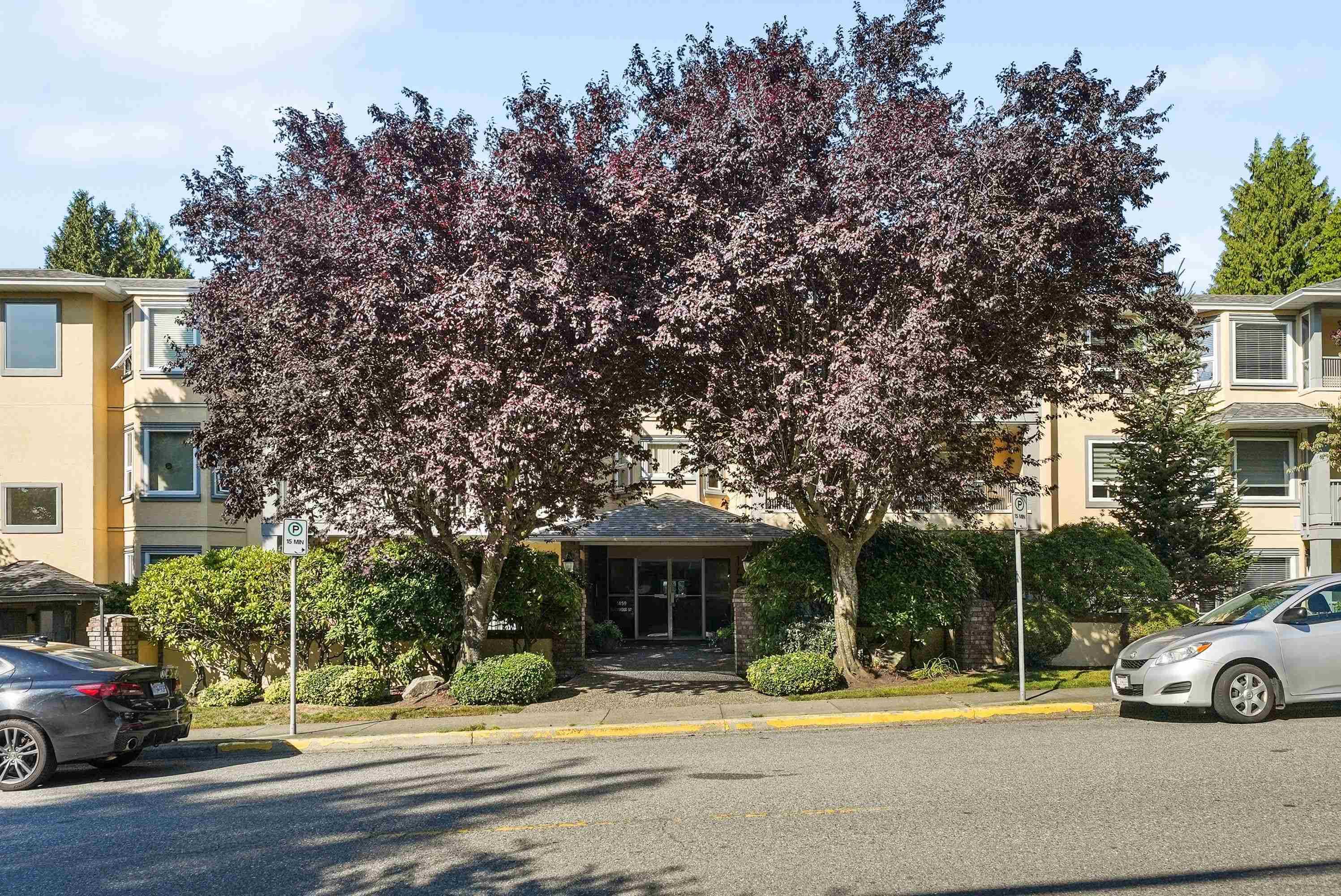 307 - 1459 Blackwood Street, White Rock, V4B 2Y8 — photo 2