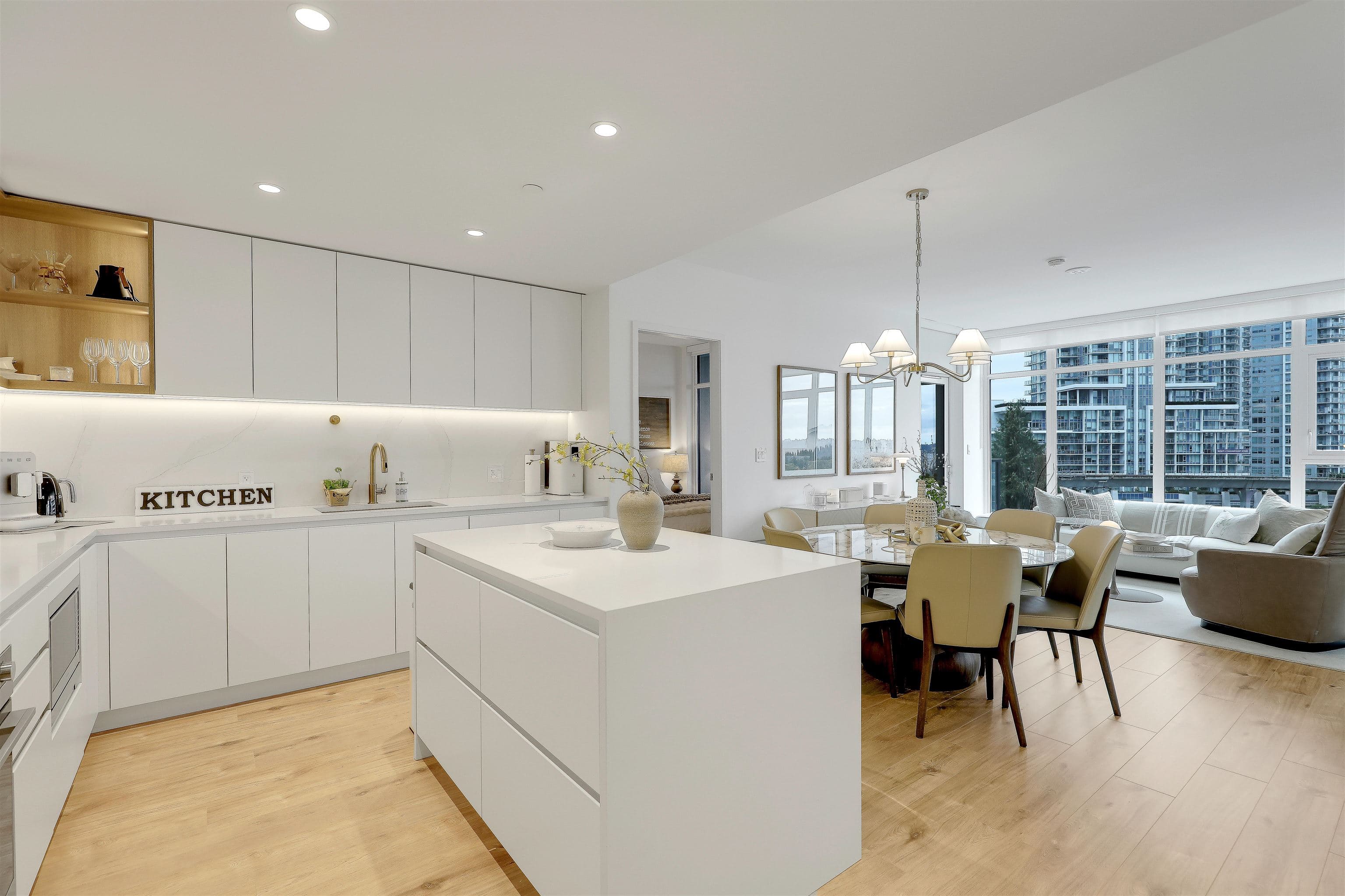 606 - 720 Farrow Street, Coquitlam, V3J 0P3 — photo 1
