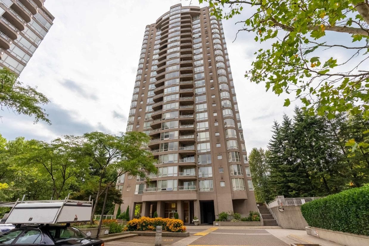 803 - 9603 Manchester Drive, Burnaby, V3N 4Y7 — photo 1