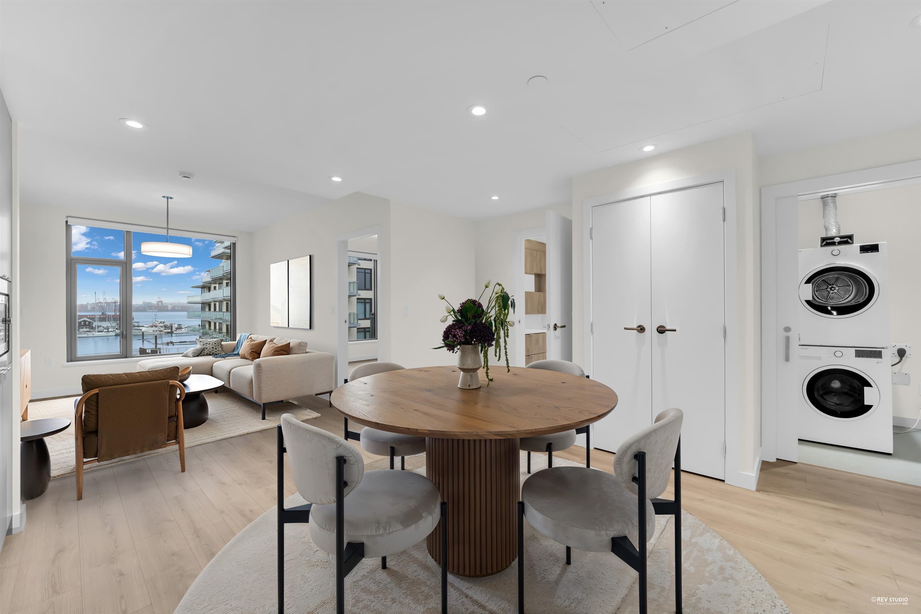 401 - 755 Harbourside Drive, North Vancouver, V7P 0G1 — photo 3