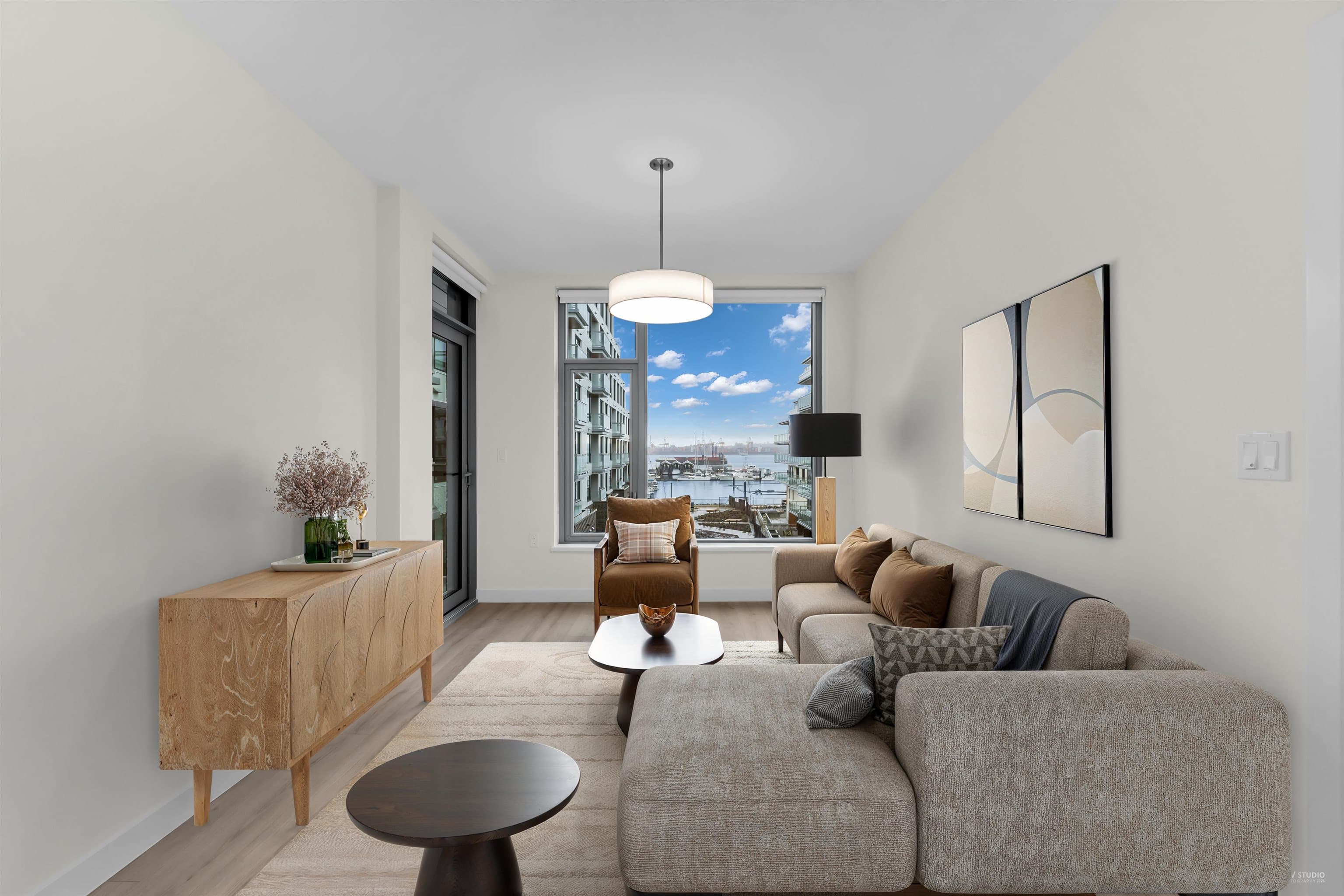 401 - 755 Harbourside Drive, North Vancouver
