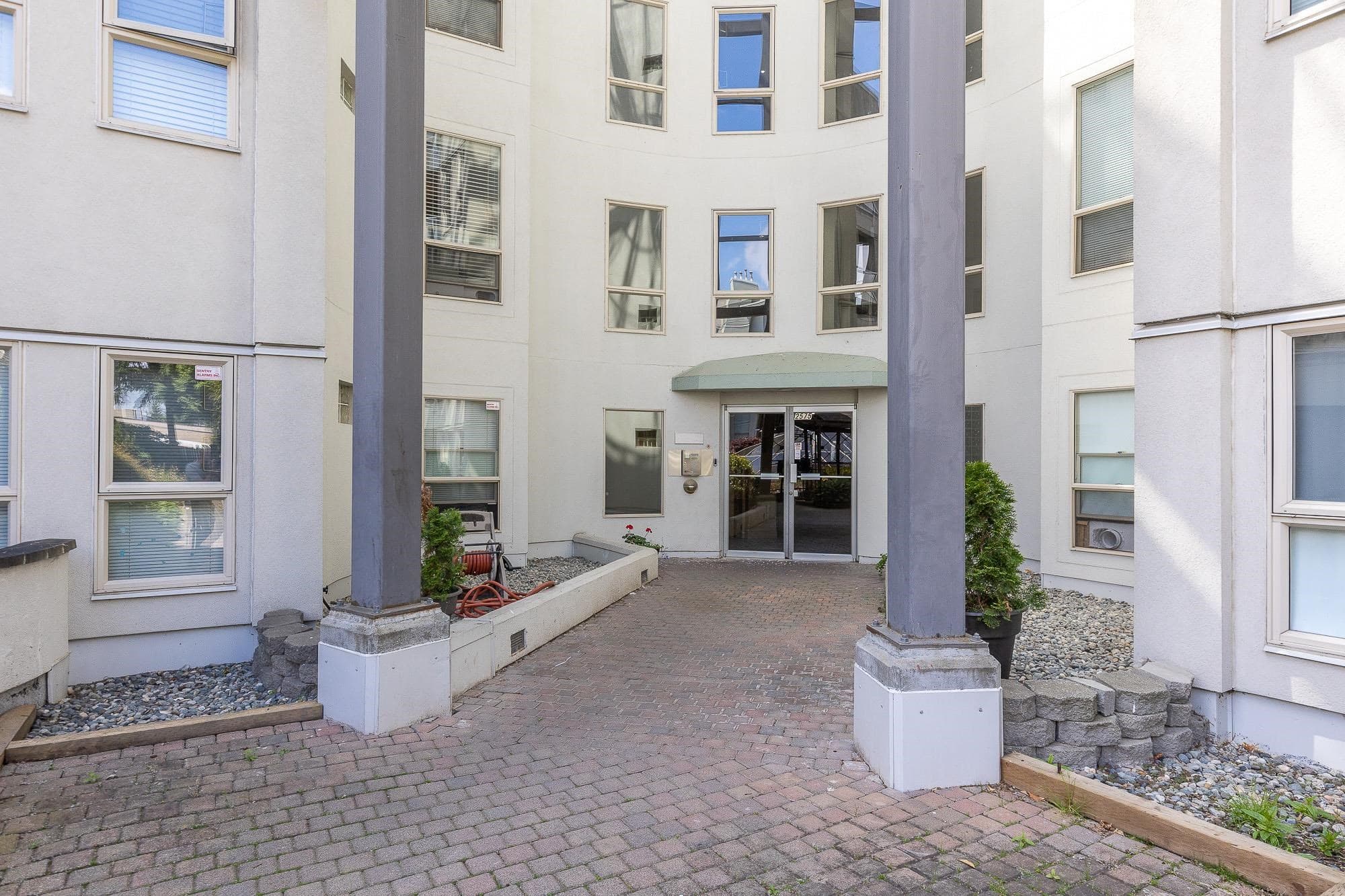 311 - 2575 Ware Street, Abbotsford, V2S 3E2 — photo 3
