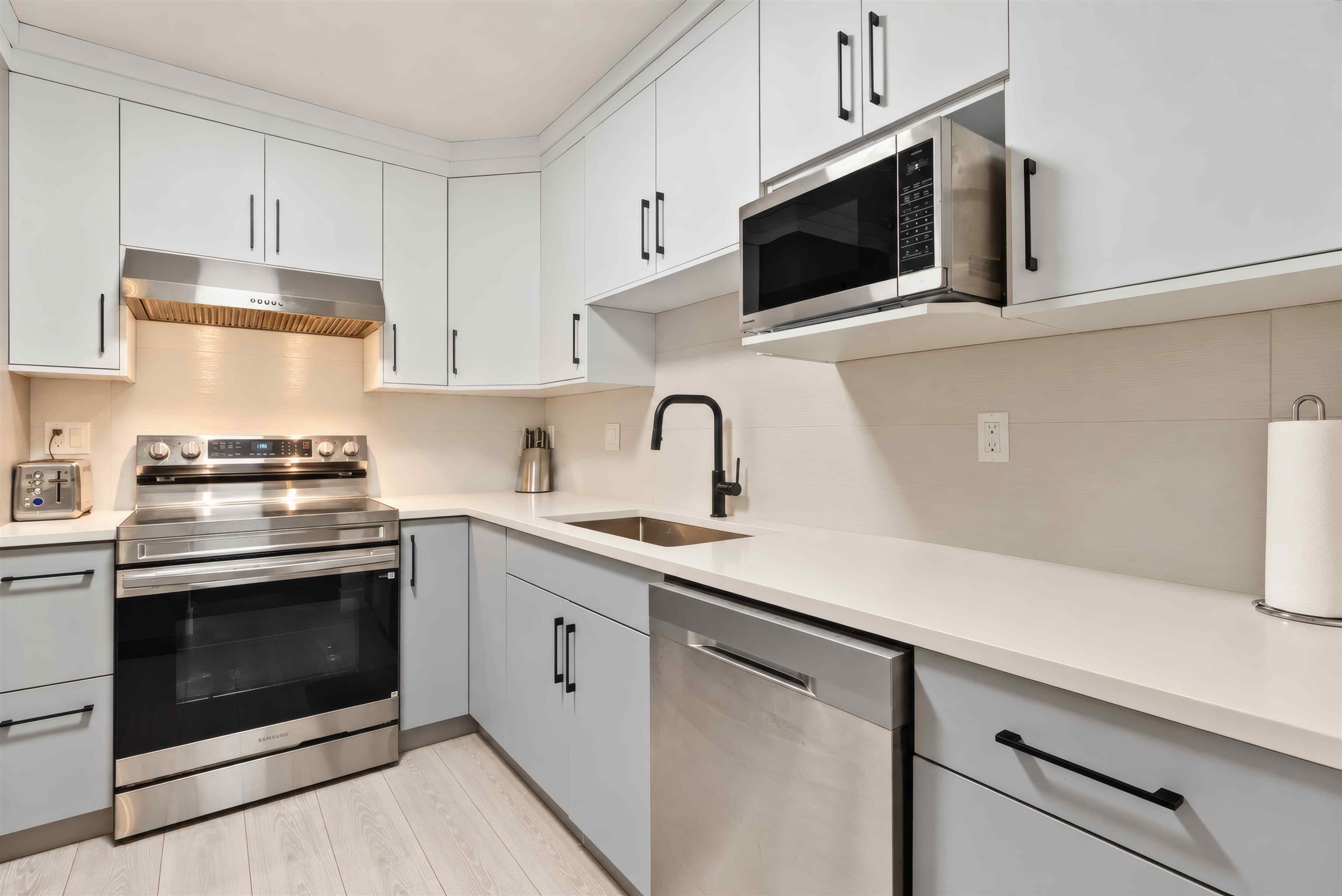 315 - 13918 72 Avenue, Surrey, V3W 0T4 — photo 5