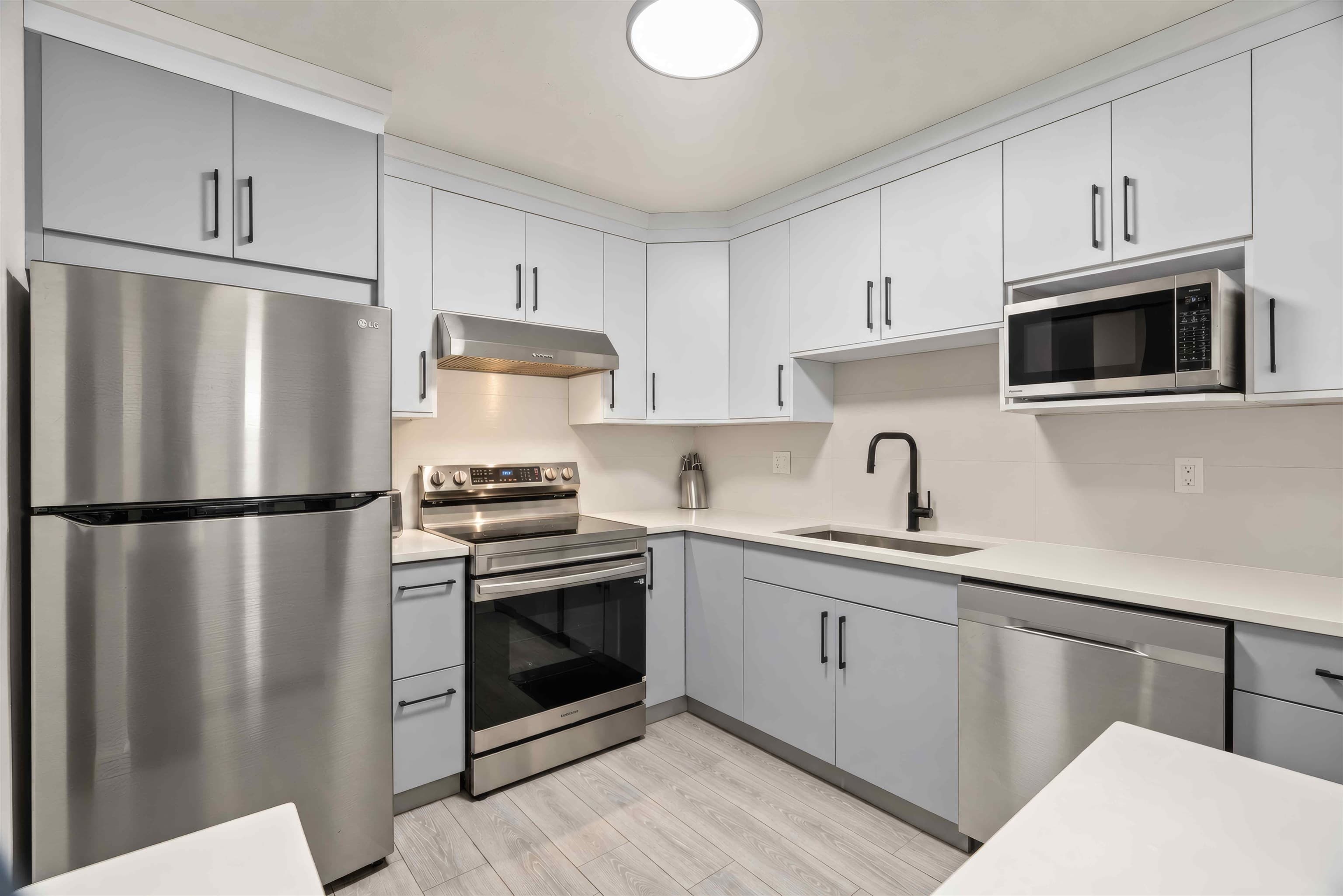 315 - 13918 72 Avenue, Surrey, V3W 0T4 — photo 4