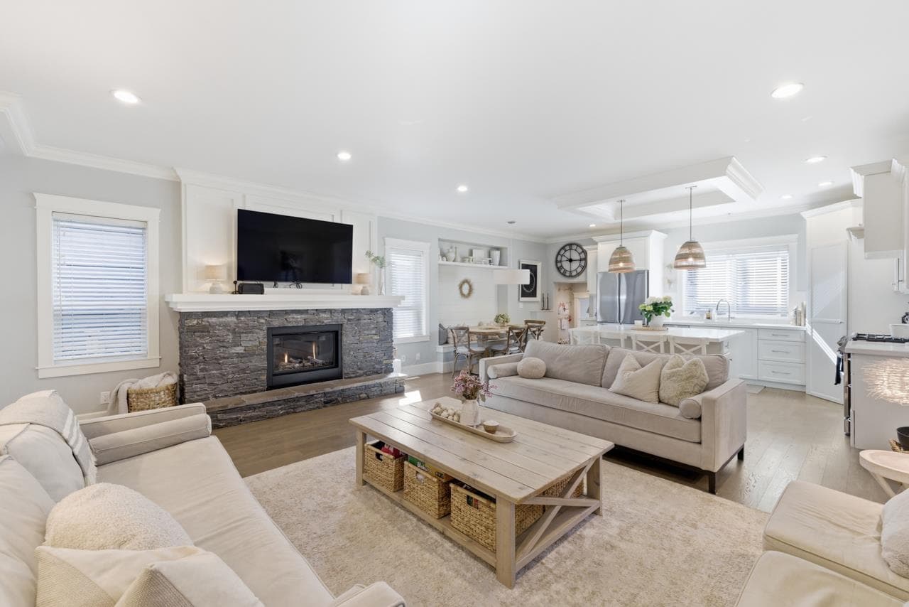 17330 2nd Avenue, Surrey, V3Z 9P9 — photo 4