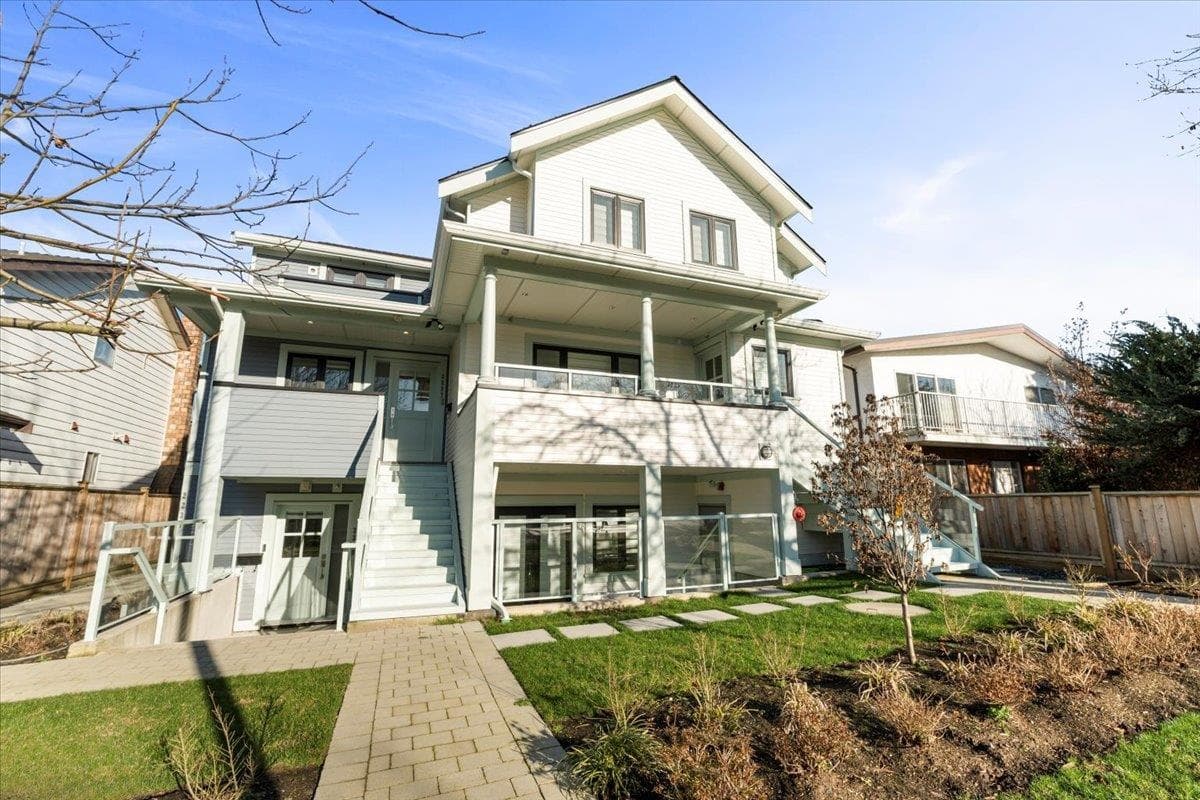 2227 W 16th Avenue, Vancouver, V6K 3B4 — photo 2